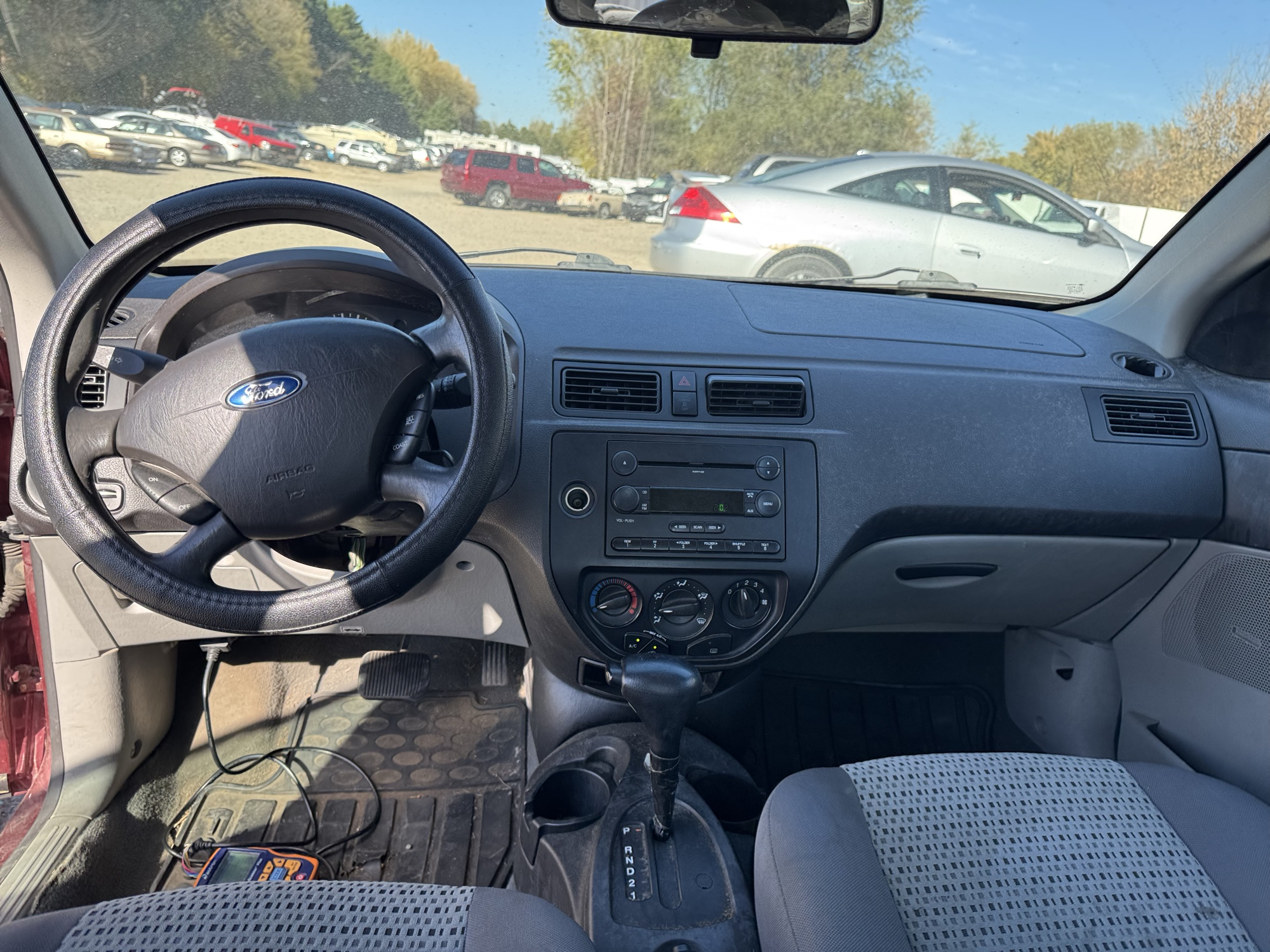 2007 ford focus zx4-s with 171514 miles for sale near Elk River, Minnesota 106809_34_whole_dash.jpg