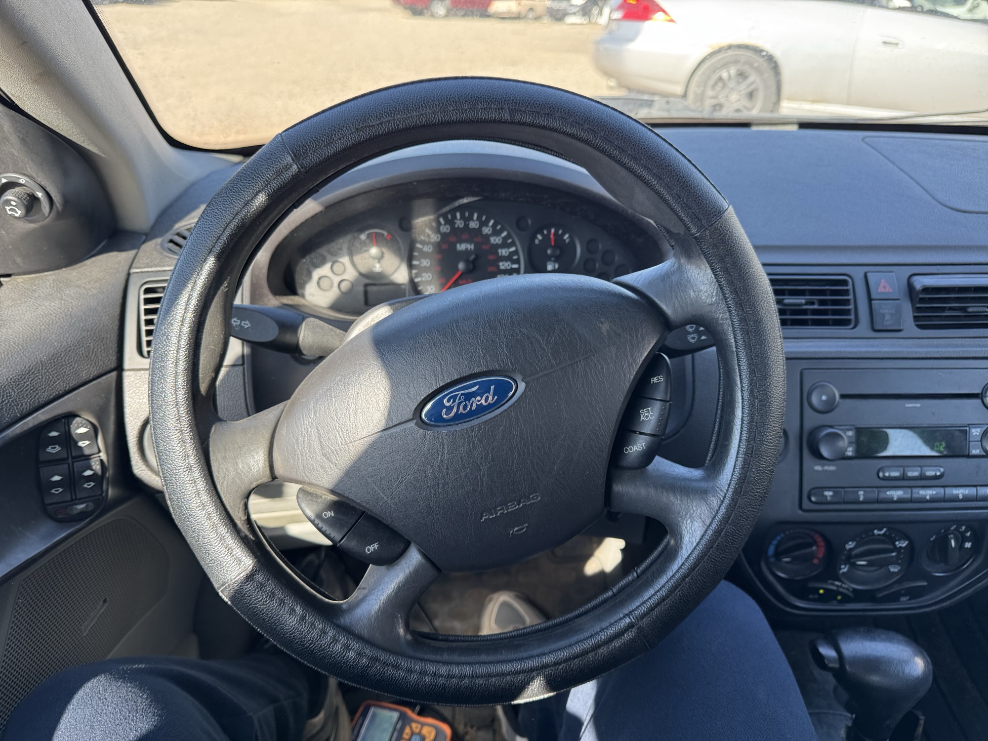2007 ford focus zx4-s with 171514 miles for sale near Elk River, Minnesota 106809_36_steering_wheel.jpg