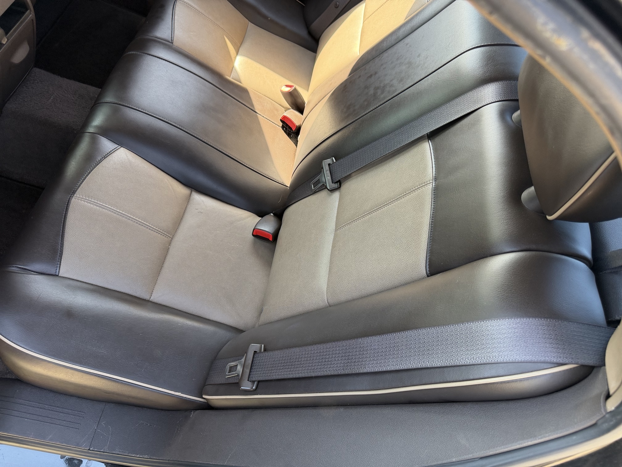 2008 chevrolet malibu ltz with 95181 miles for sale near St. Louis, Missouri 106810_24_drv_rear_seat.jpg