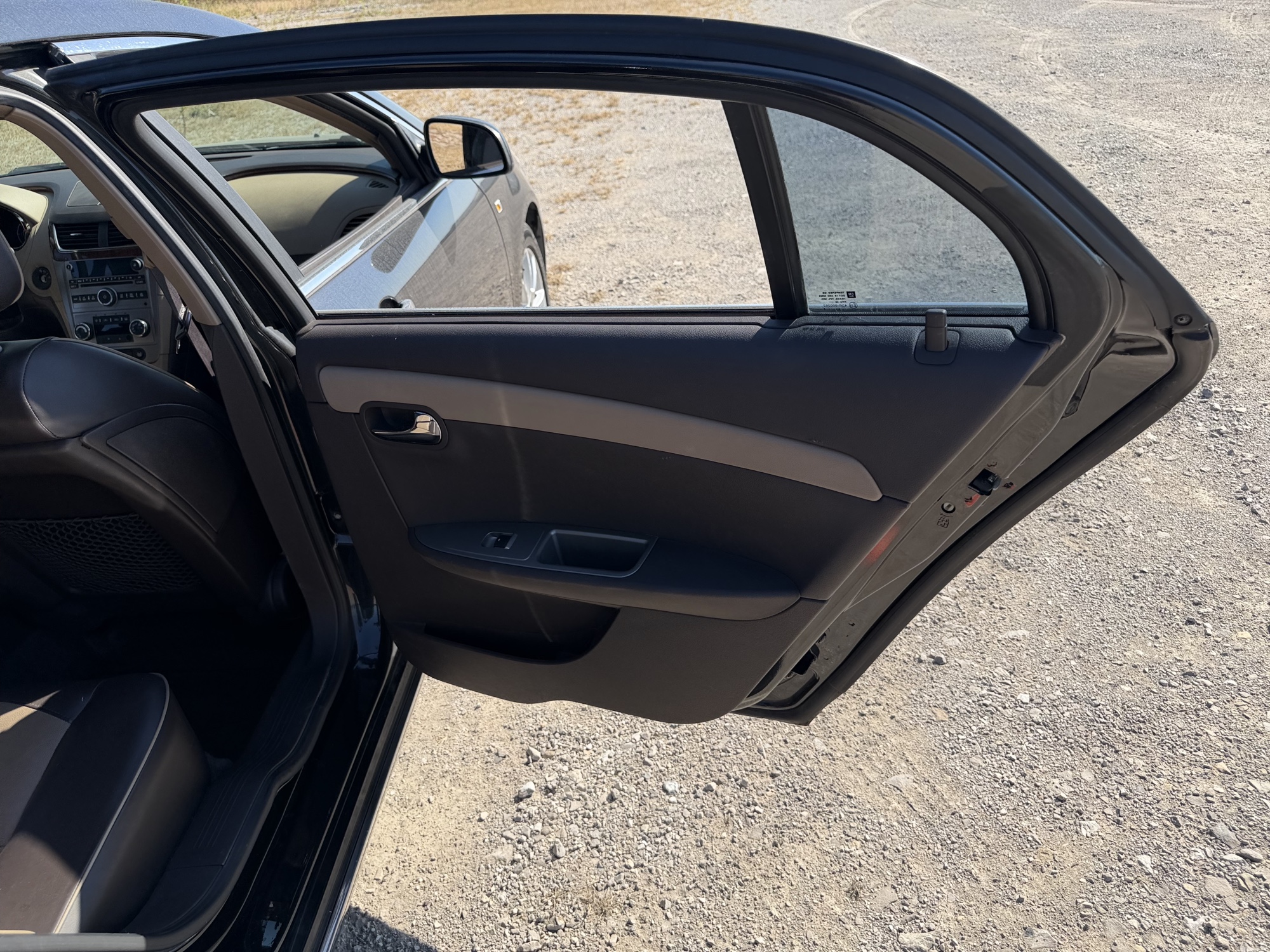 2008 chevrolet malibu ltz with 95181 miles for sale near St. Louis, Missouri 106810_30_pass_rear_door_panel.jpg