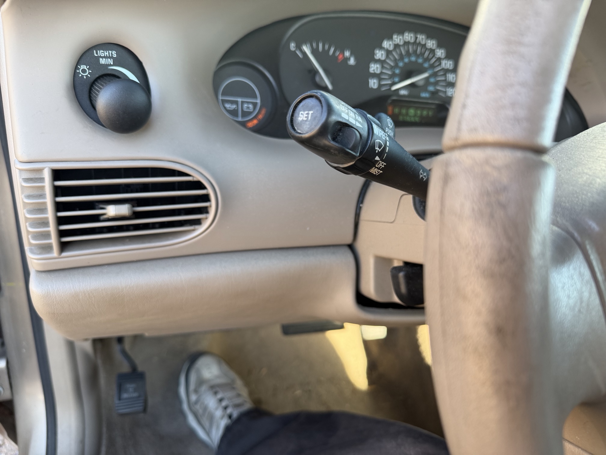 2003 buick century custom with 83665 miles for sale near Elk River, Minnesota 106811_37_left_of_steering_wheel.jpg