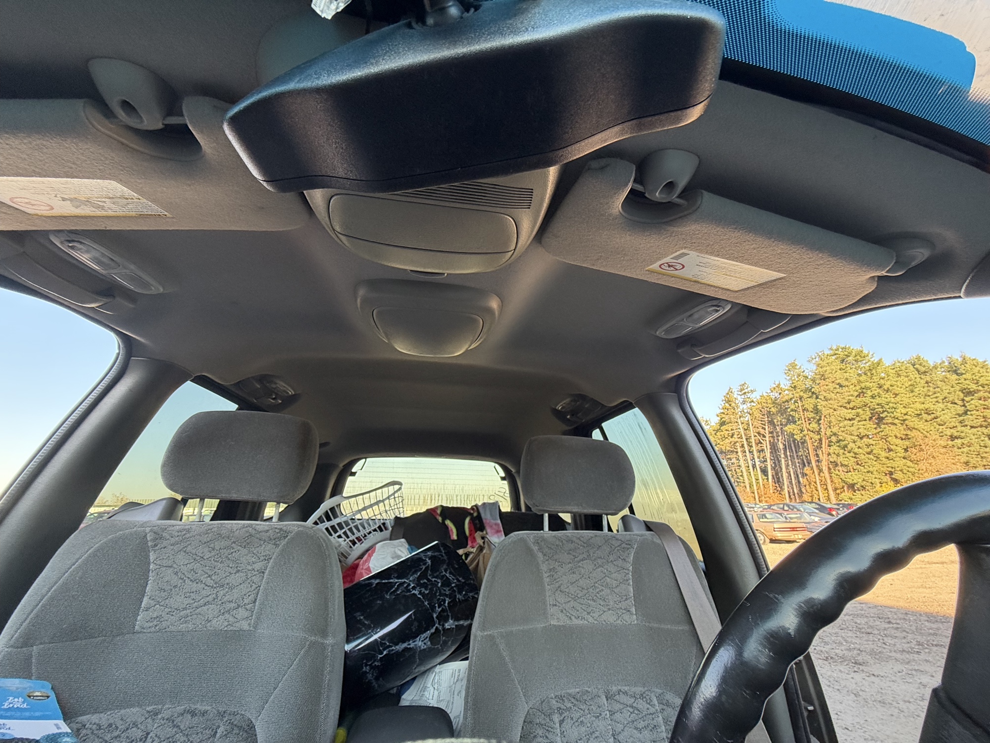 2002 gmc envoy sle-4wd with 221103 miles for sale near Elk River, Minnesota 106812_35_headliner_sunroof.jpg