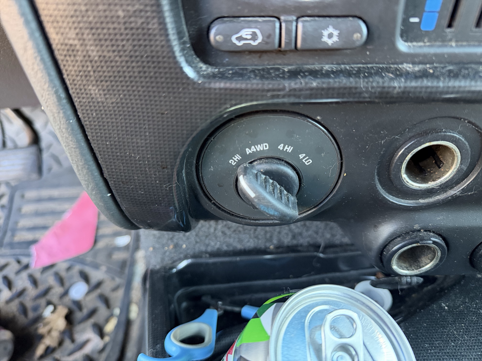 2002 gmc envoy sle-4wd with 221103 miles for sale near Elk River, Minnesota 106812_38_4x4_switch.jpg