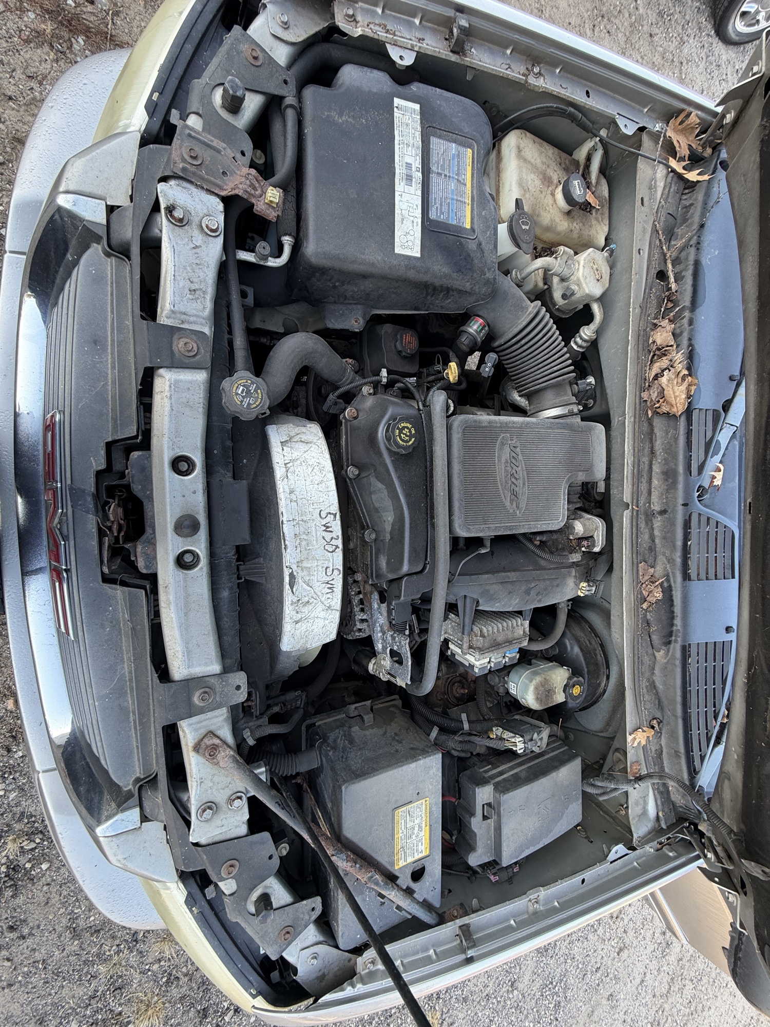 2002 gmc envoy sle-4wd with 221103 miles for sale near Elk River, Minnesota 106812_49_engine_bay.jpg