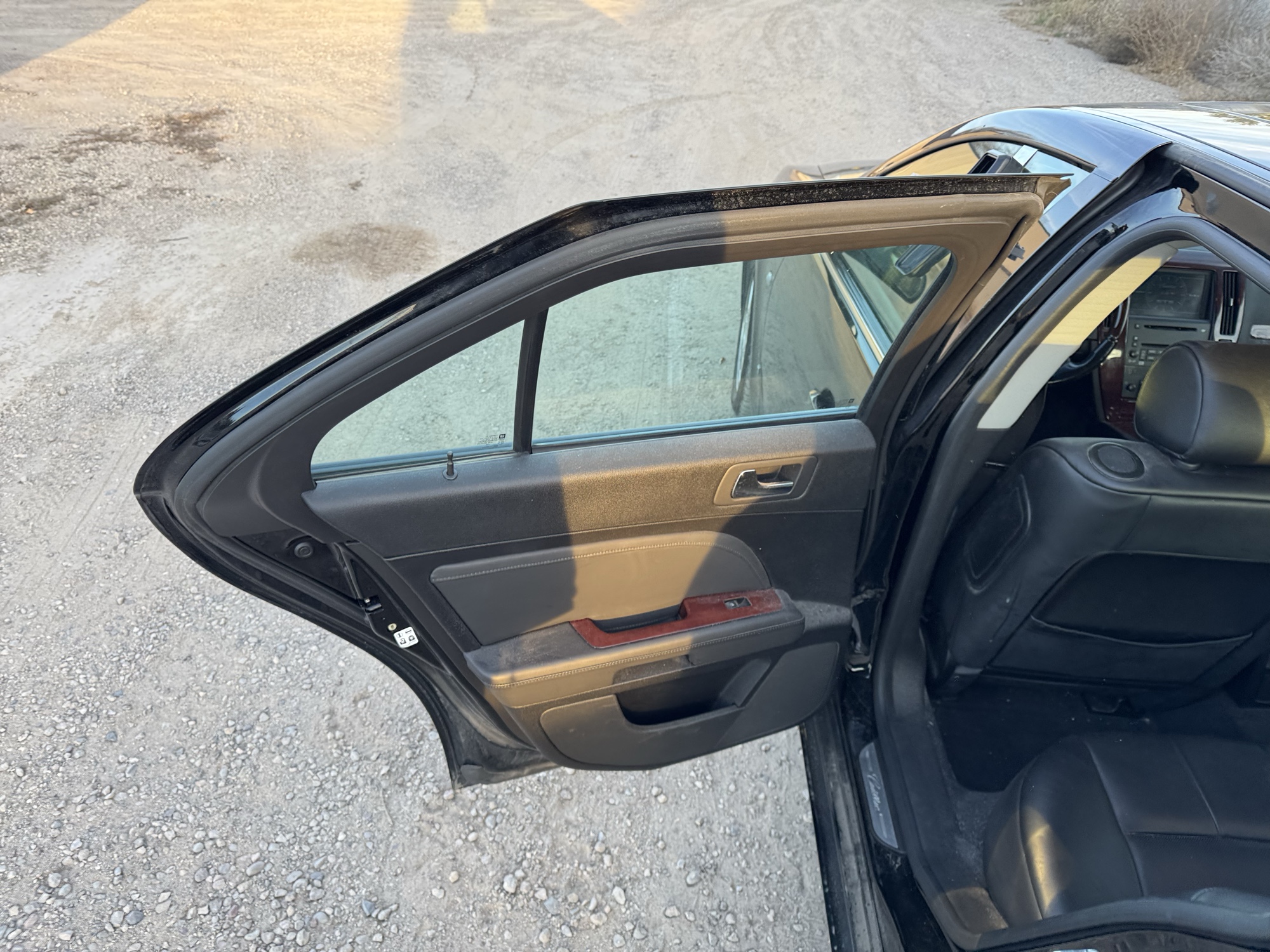2007 cadillac sts v6 with 143440 miles for sale near Elk River, Minnesota 106813_25_drv_rear_door_panel.jpg