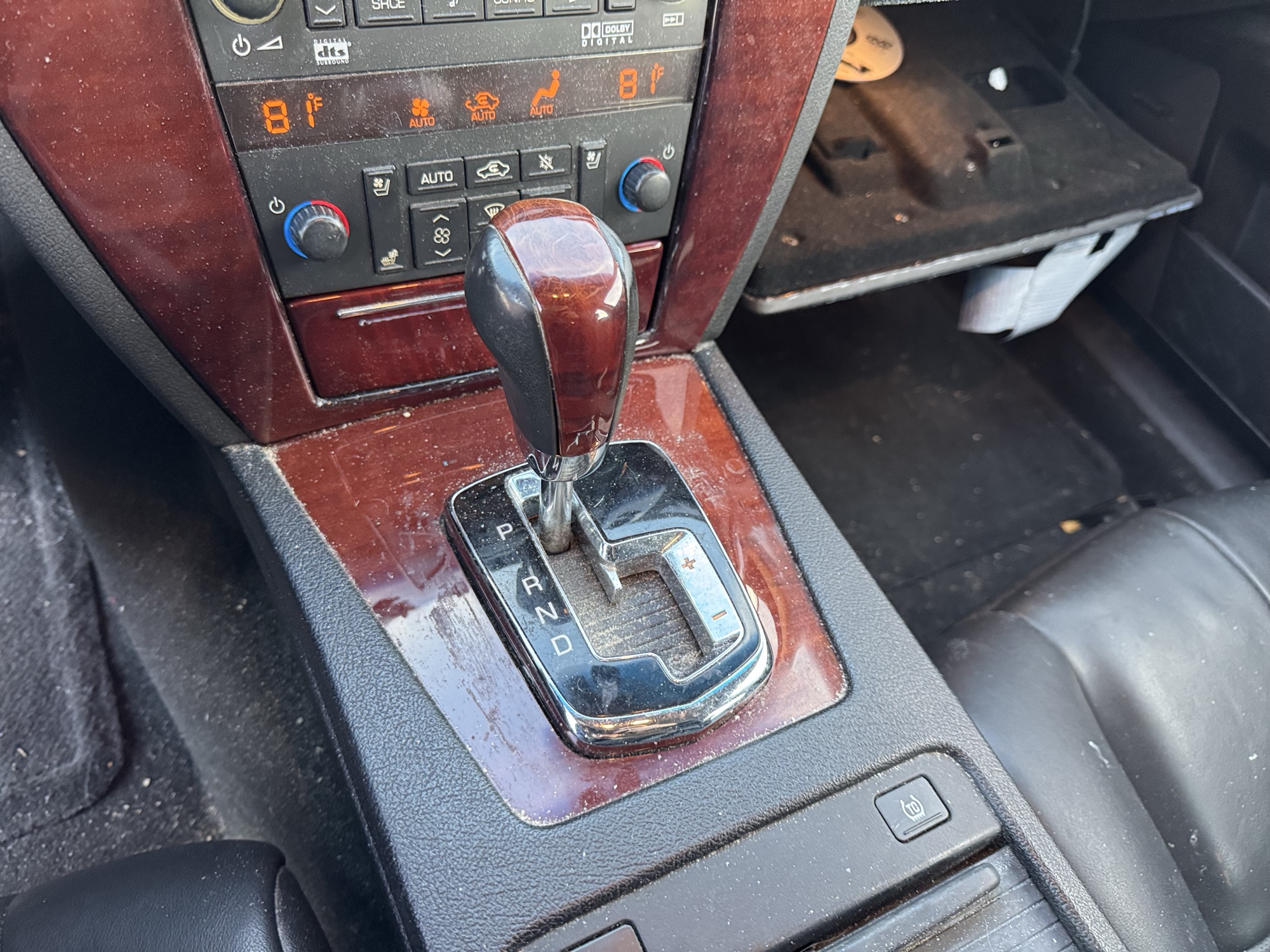 2007 cadillac sts v6 with 143440 miles for sale near Elk River, Minnesota 106813_41_shifter.jpg