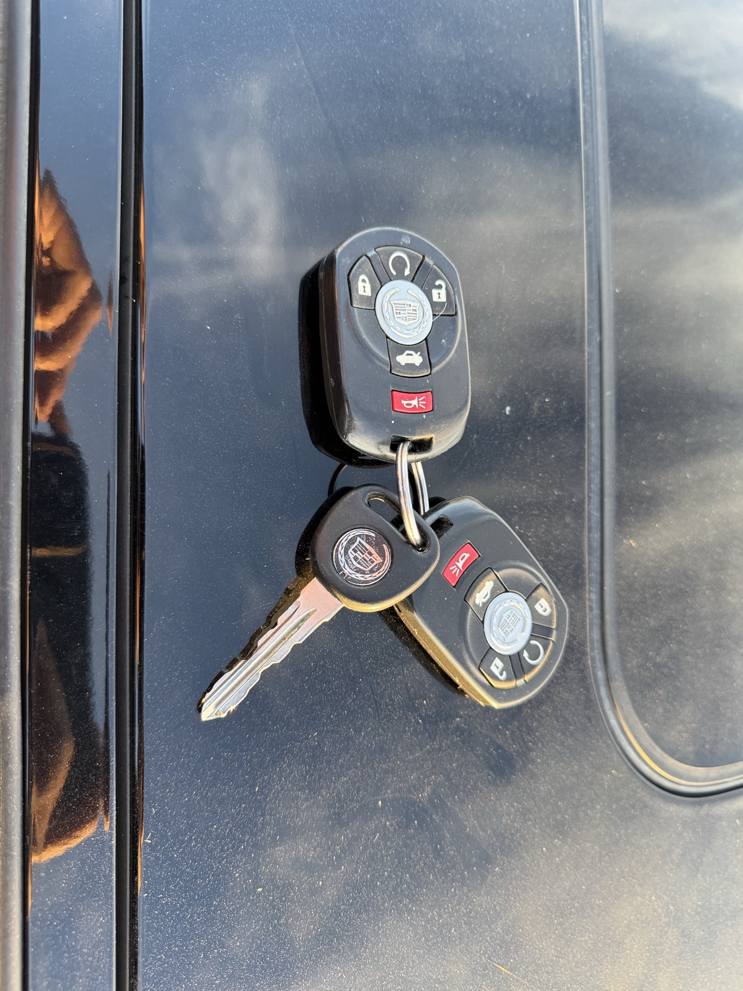 2007 cadillac sts v6 with 143440 miles for sale near Elk River, Minnesota 106813_51_keys.jpg
