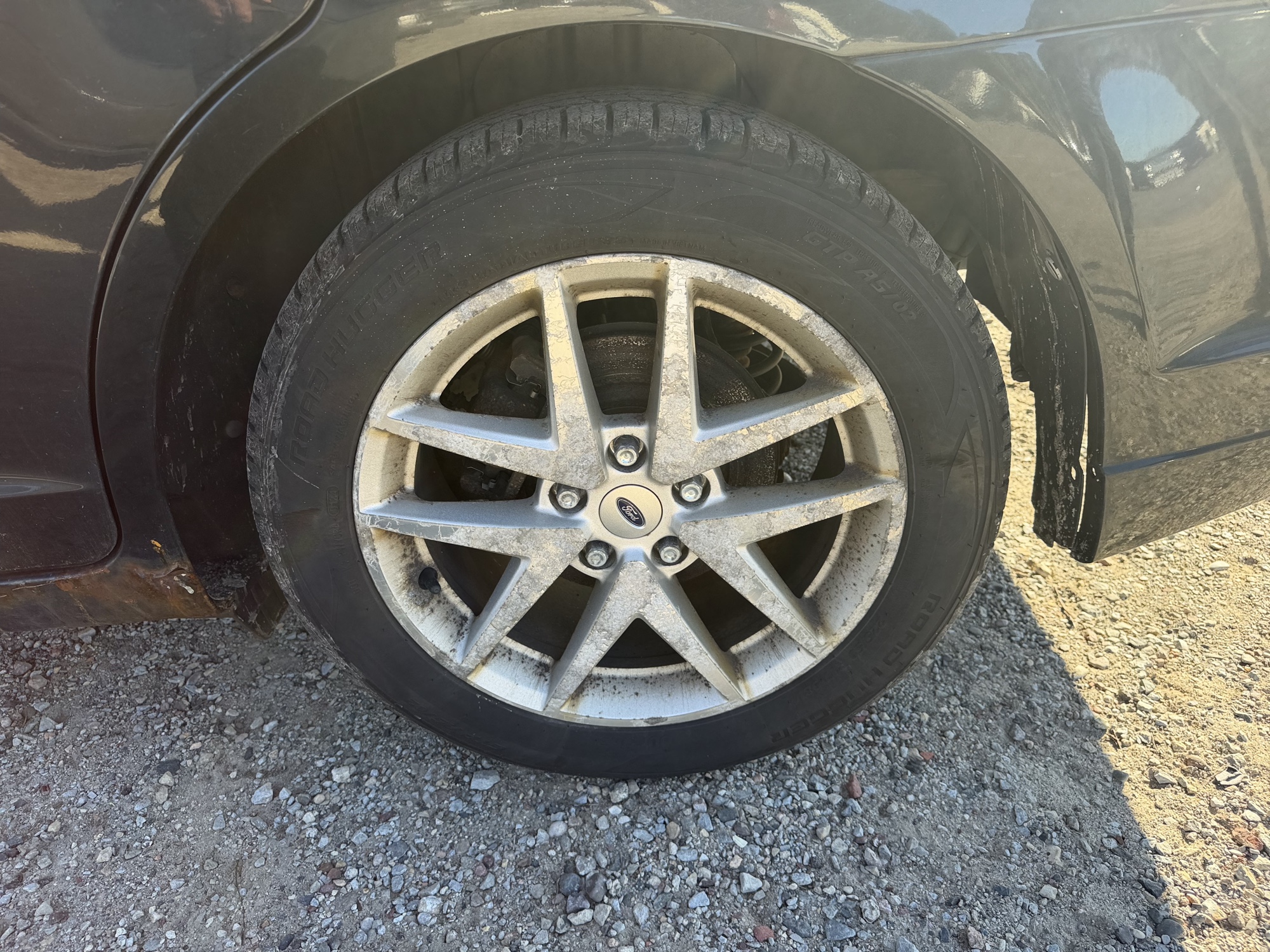 2010 ford fusion sel with 188474 miles for sale near Elk River, Minnesota 106814_13_rear_drv_wheel.jpg