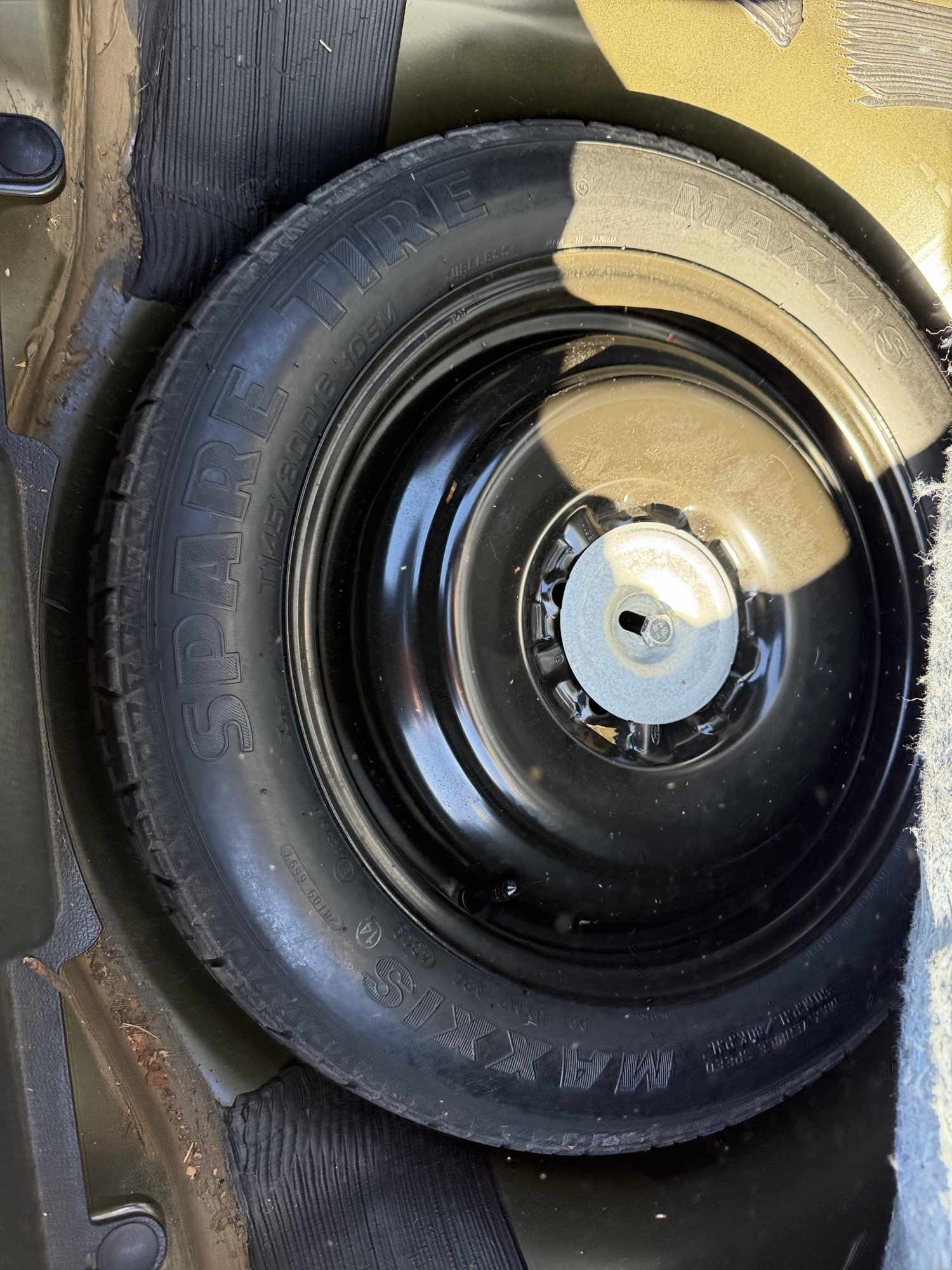 2010 ford fusion sel with 188474 miles for sale near Elk River, Minnesota 106814_27_spare_tire.jpg