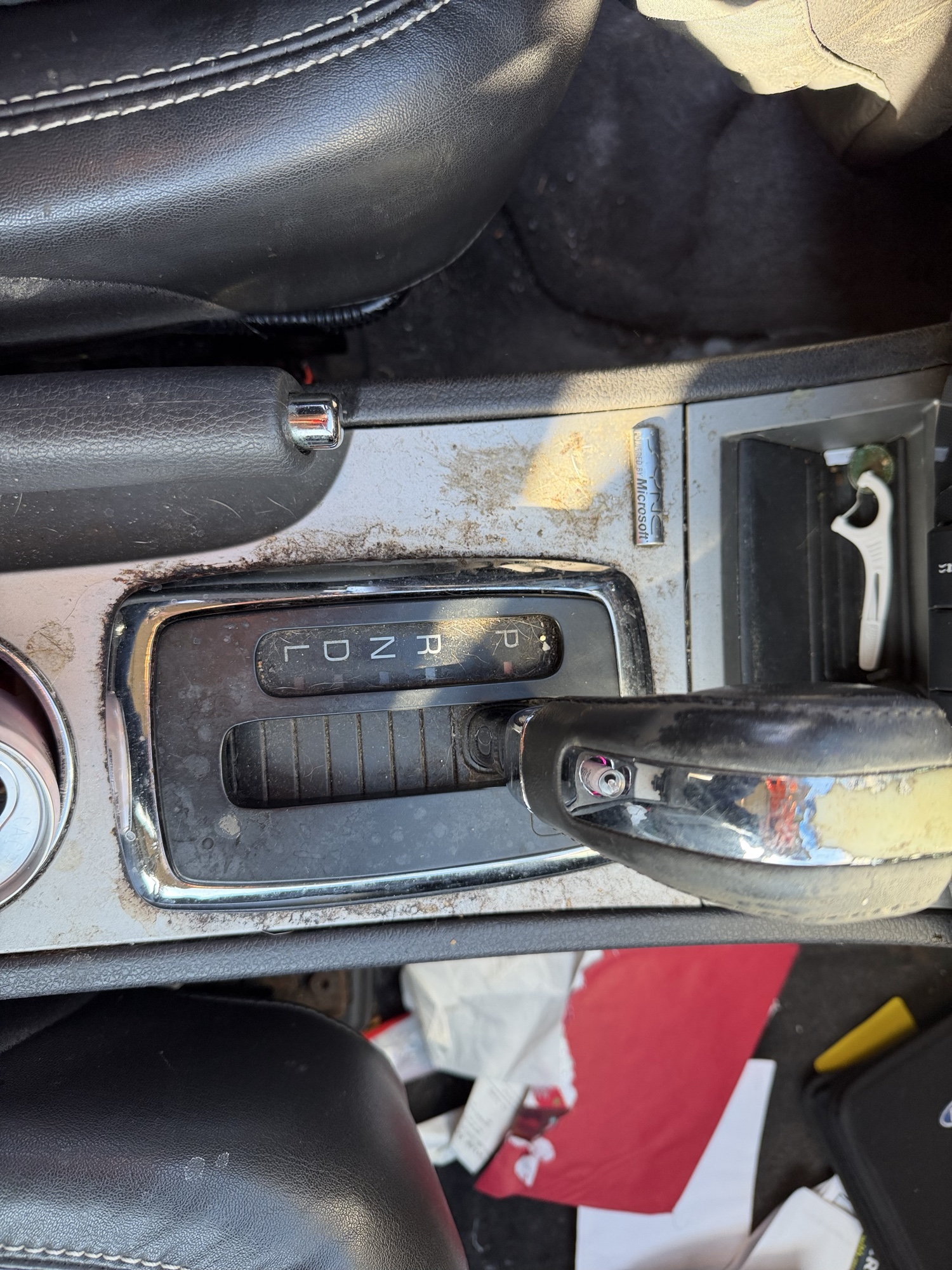 2010 ford fusion sel with 188474 miles for sale near Elk River, Minnesota 106814_41_shifter.jpg