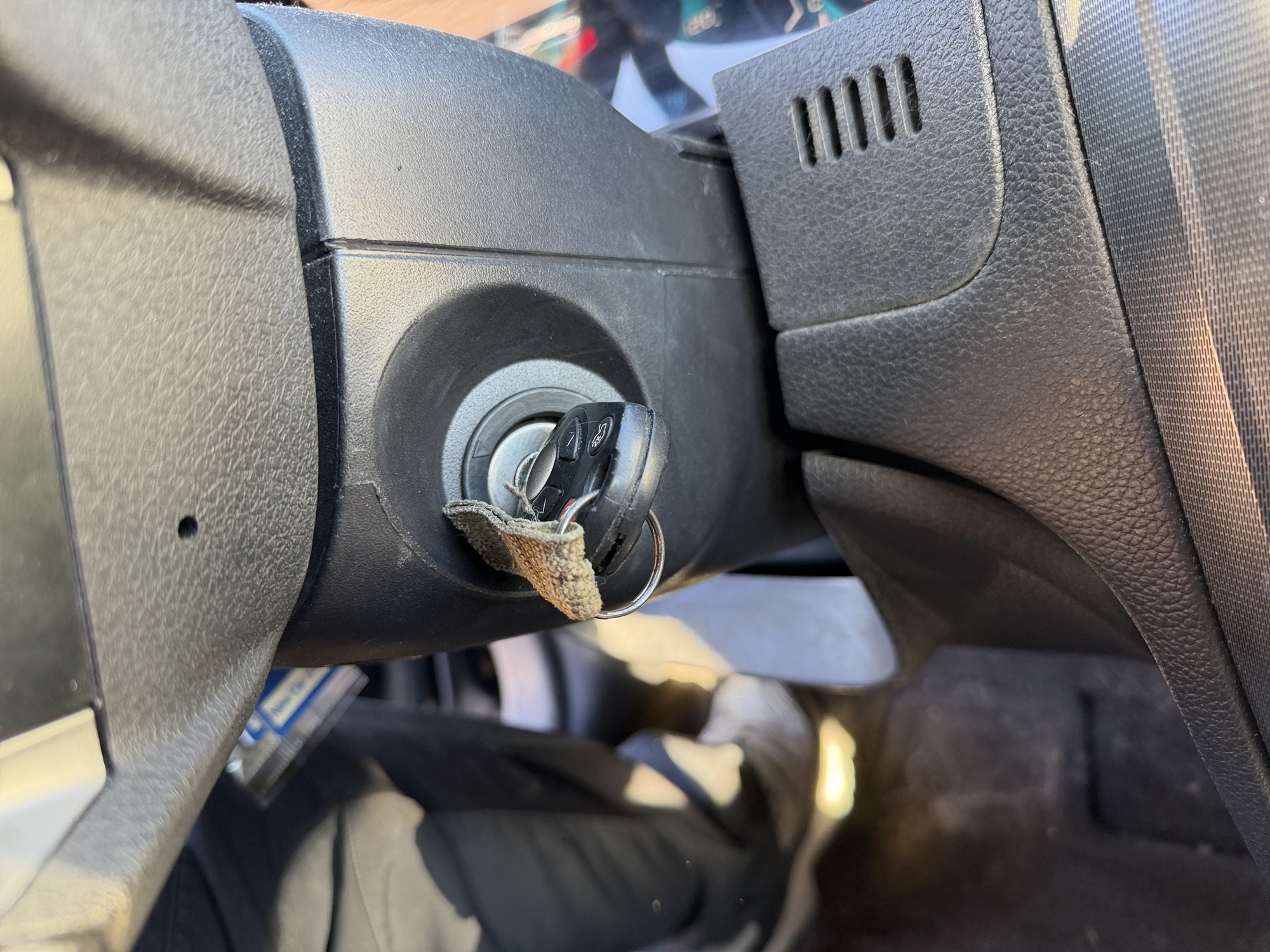 2010 ford fusion sel with 188474 miles for sale near Elk River, Minnesota 106814_51_keys.jpg