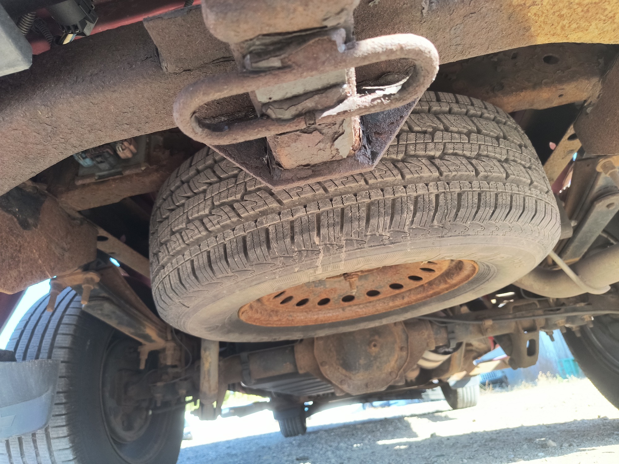 2013 chevrolet silverado-1500 work-truck-2wd with 185744 miles for sale near Elk River, Minnesota 106815_27_spare_tire.jpg