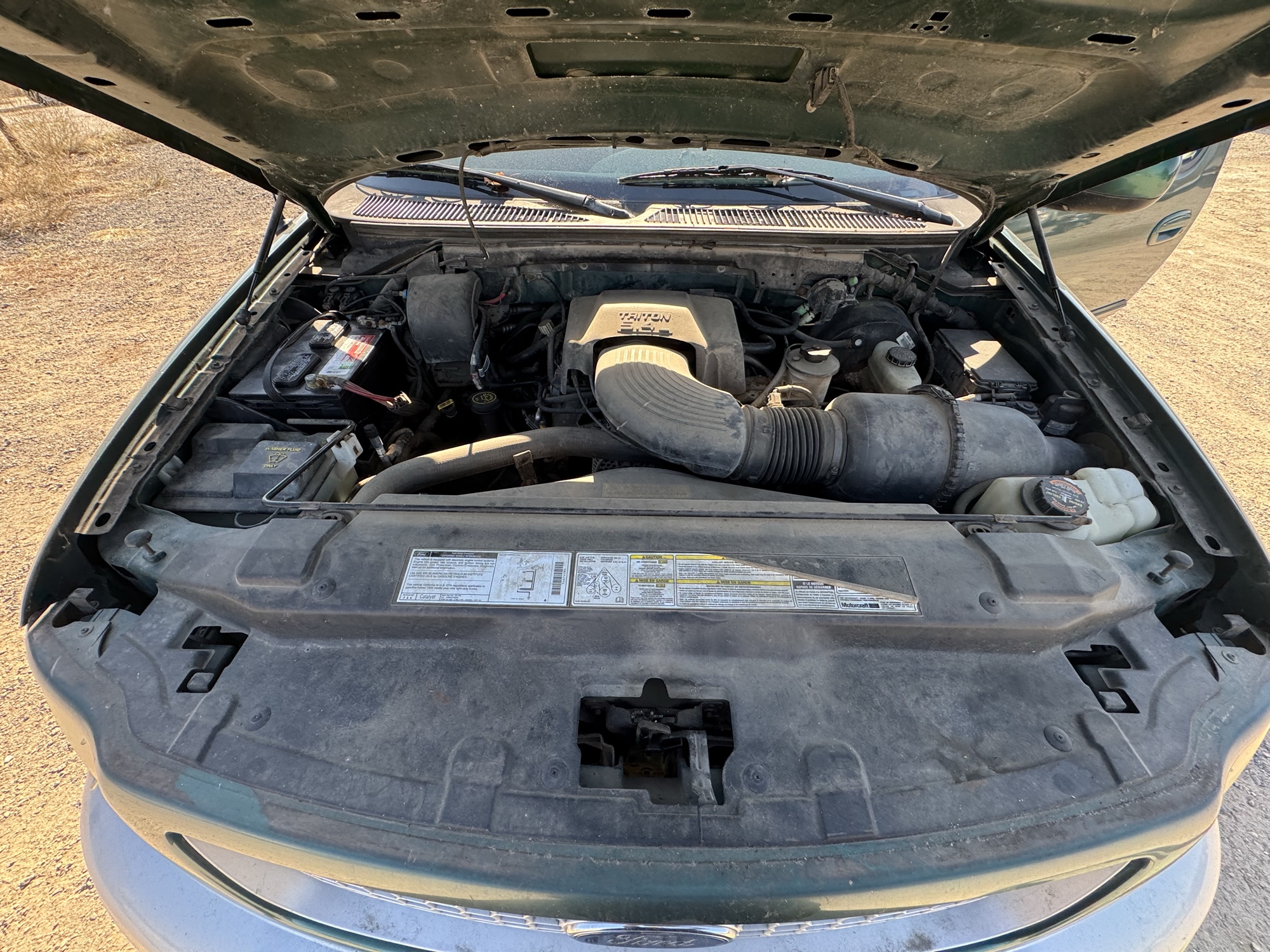 1999 ford f-250 ws-reg.-cab-4wd for sale near Elk River, Minnesota 106816_49_engine_bay.jpg