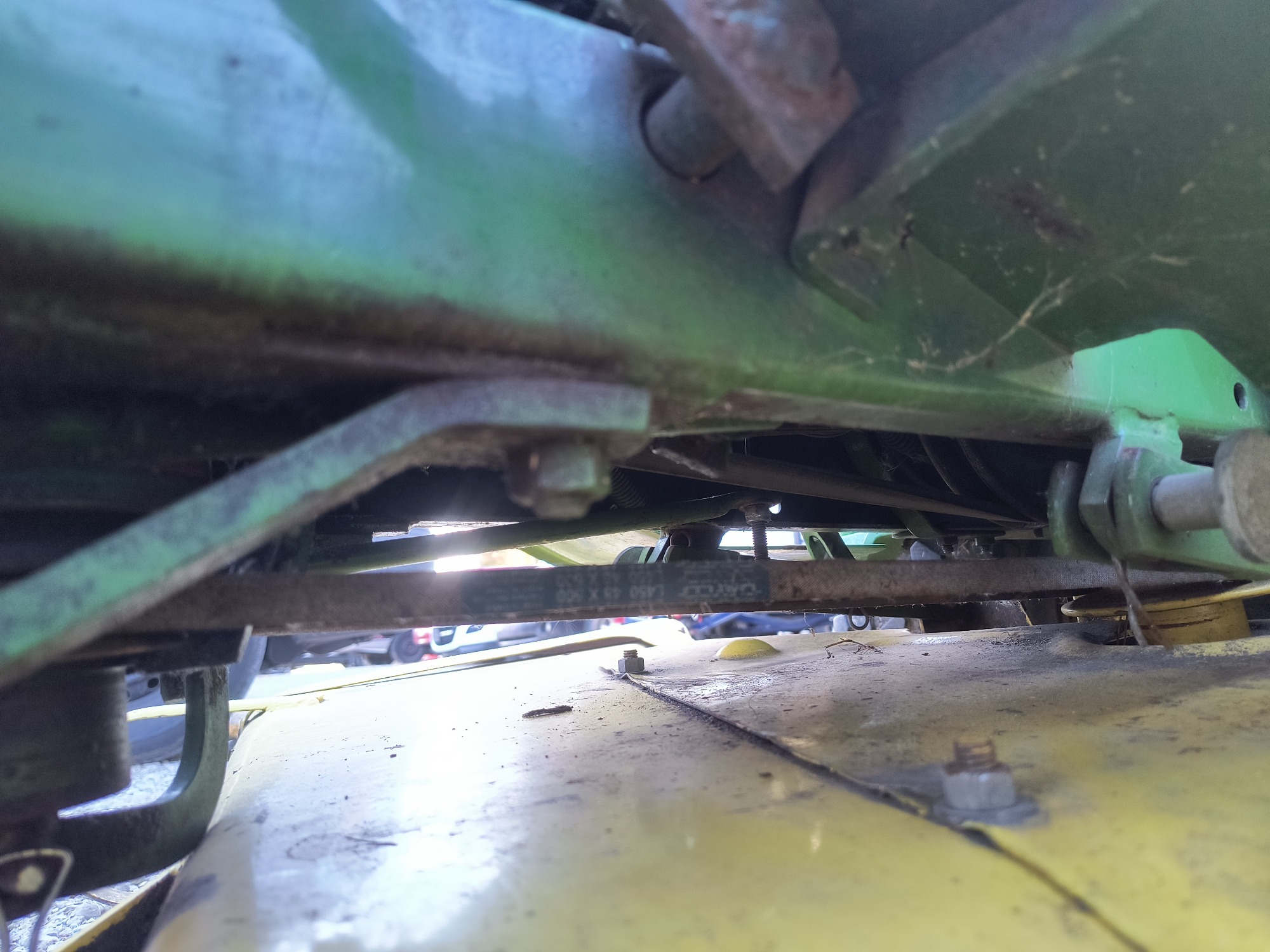 2000 john-deere series-100-lawn-tractor for sale near Elk River, Minnesota 106817_17_undercar_drv_side.jpg