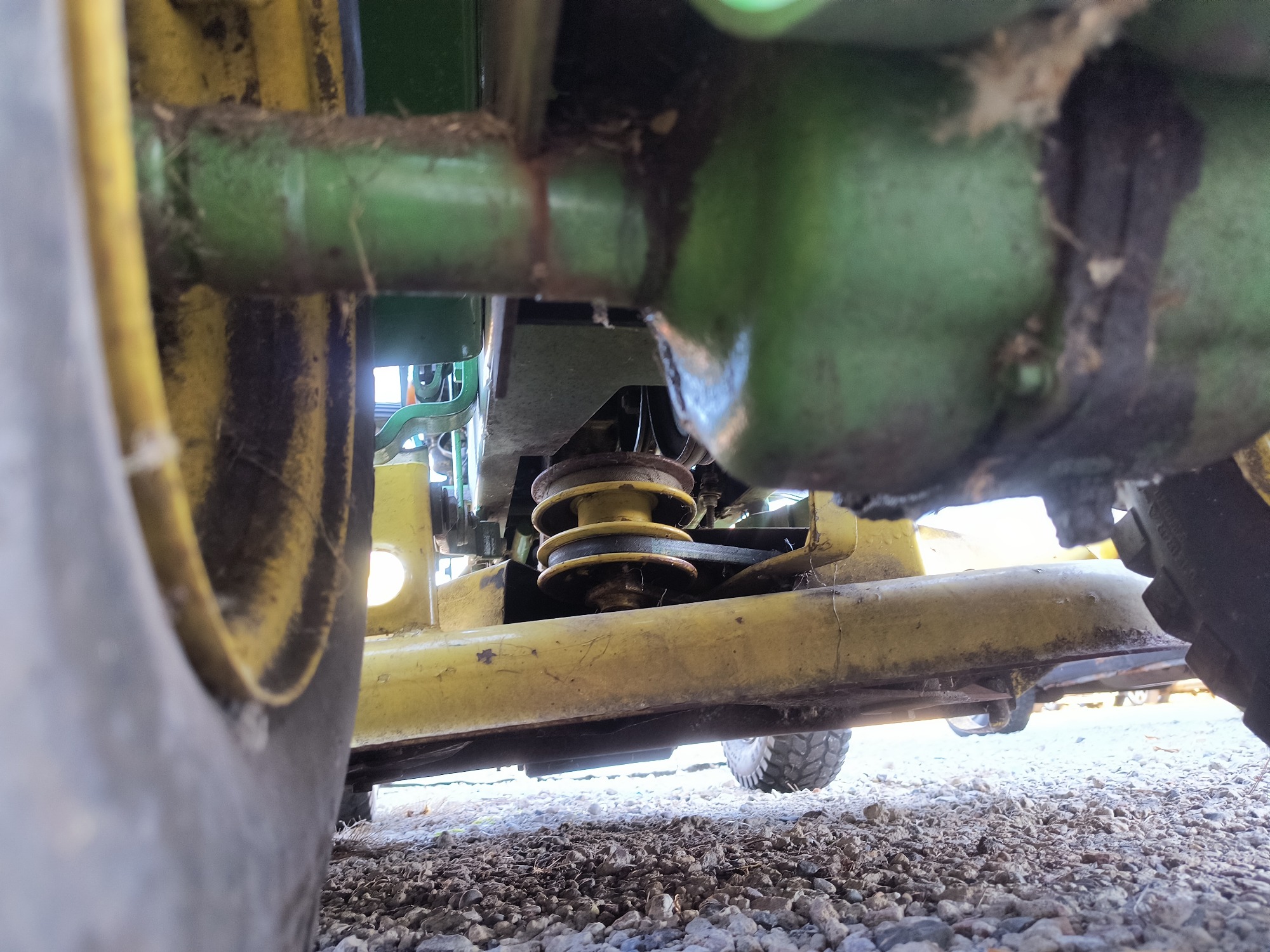 2000 john-deere series-100-lawn-tractor for sale near Elk River, Minnesota 106817_19_undercar_rear.jpg