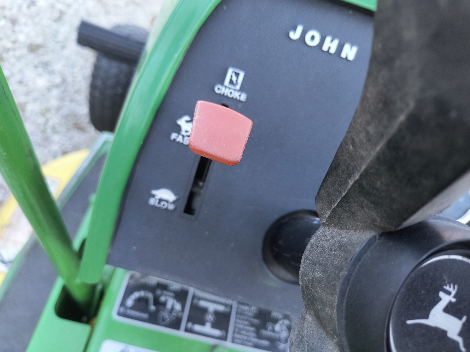 2000 john-deere series-100-lawn-tractor for sale near Elk River, Minnesota 106817_44_mileage_closeup.jpg
