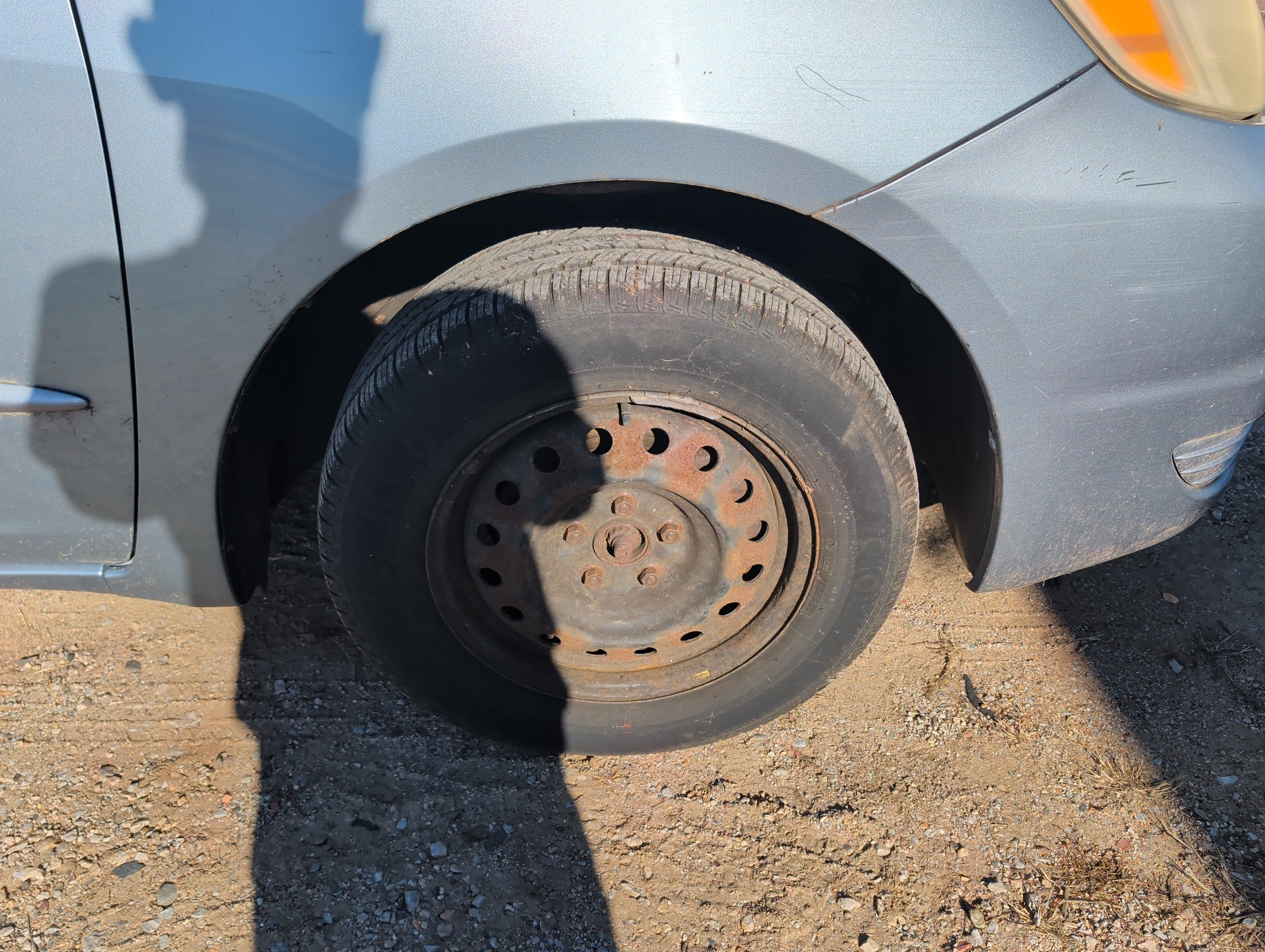 2005 toyota sienna le with 270873 miles for sale near Elk River, Minnesota 106819_15_front_pass_wheel.jpg