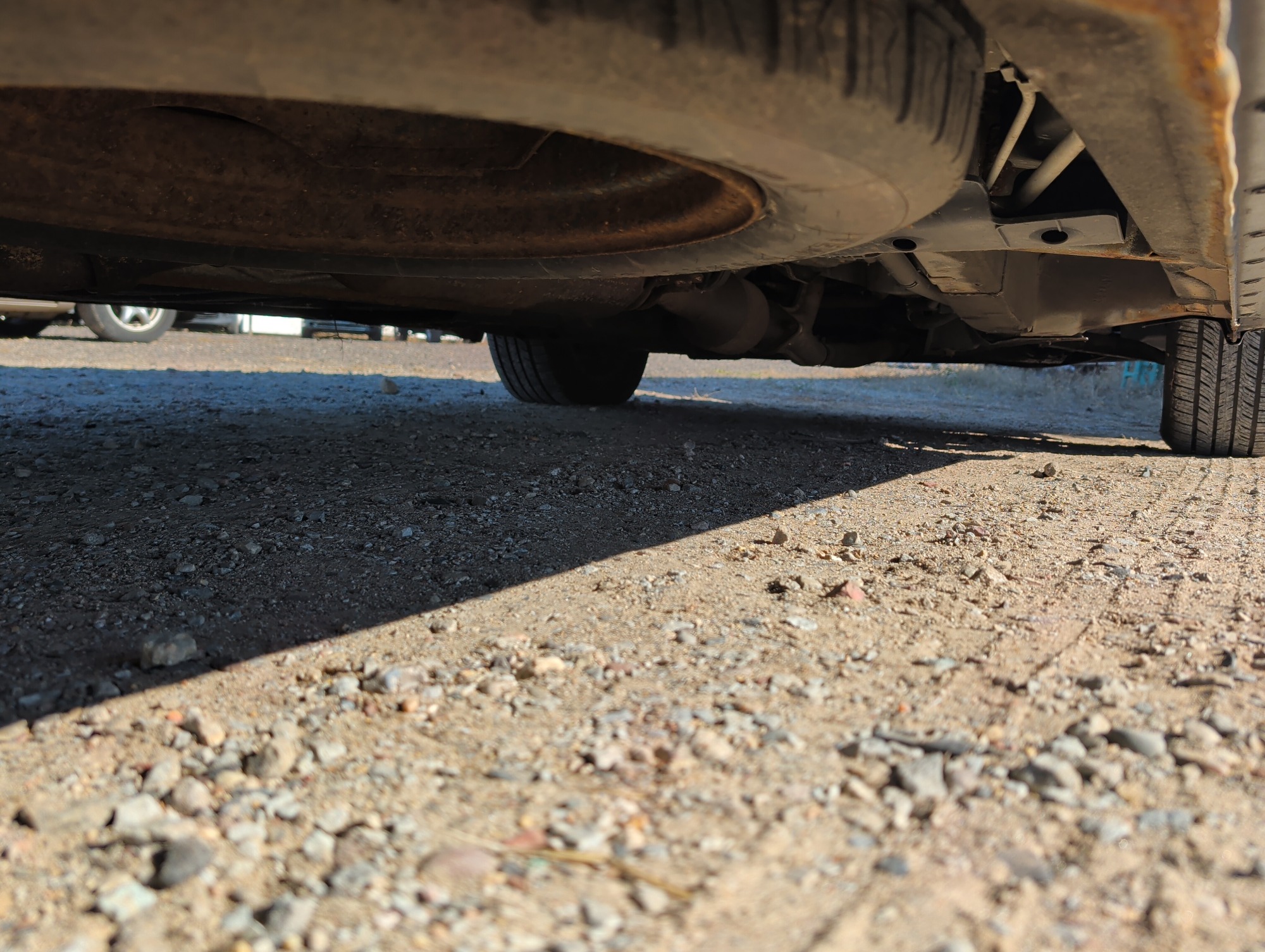 2005 toyota sienna le with 270873 miles for sale near Elk River, Minnesota 106819_20_undercar_rear_pass.jpg