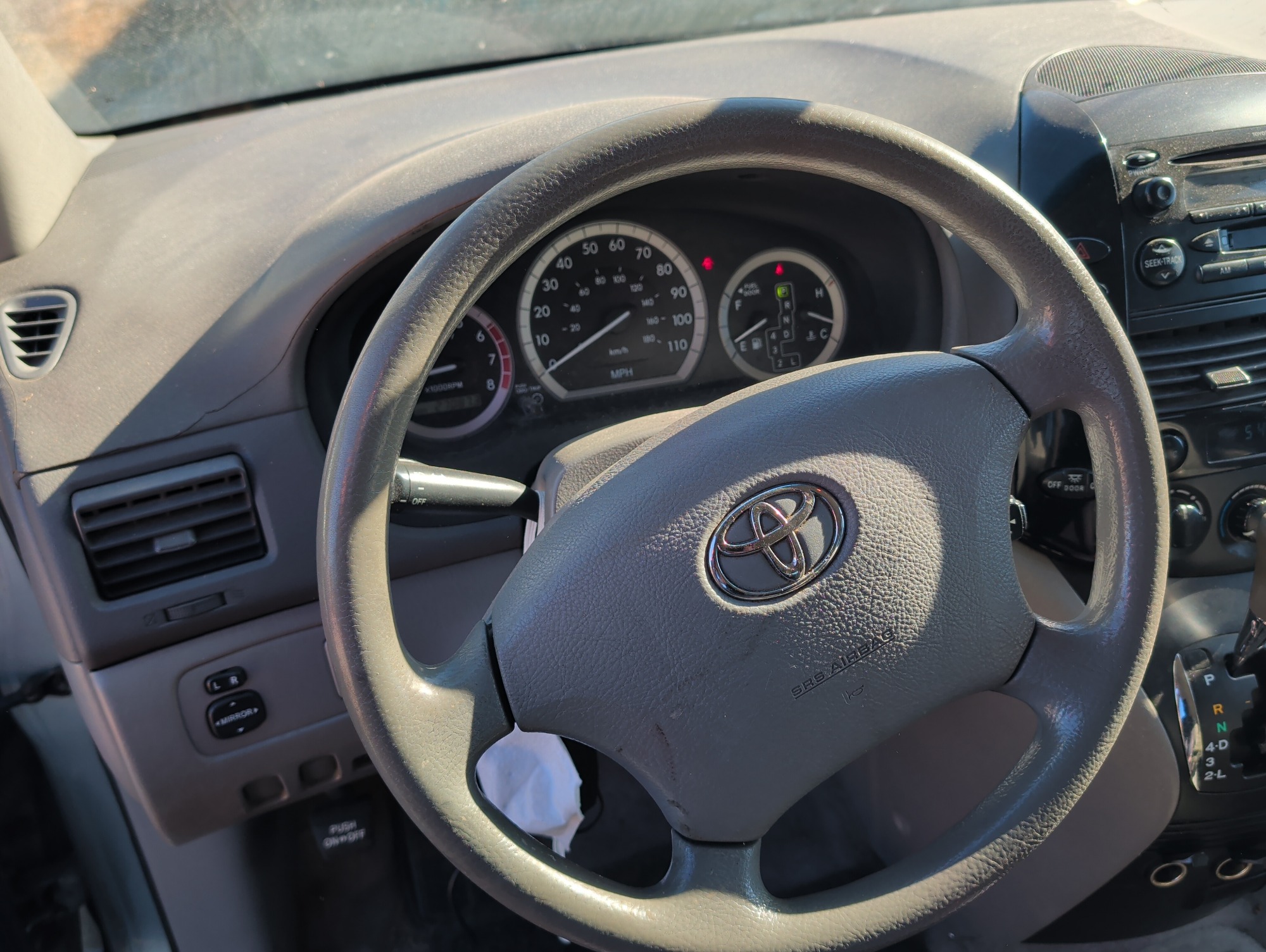 2005 toyota sienna le with 270873 miles for sale near Elk River, Minnesota 106819_36_steering_wheel.jpg