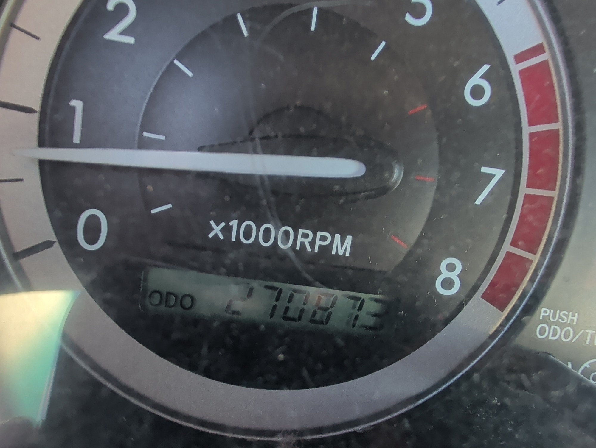 2005 toyota sienna le with 270873 miles for sale near Elk River, Minnesota 106819_44_mileage_closeup.jpg