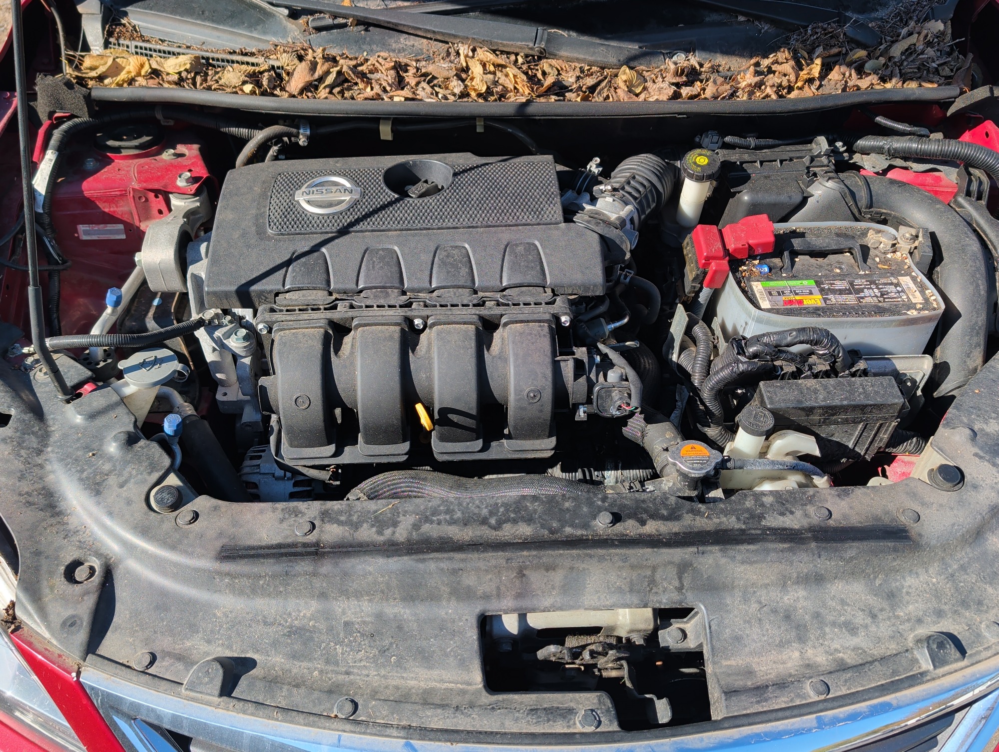 2013 nissan sentra s-6mt with 130137 miles for sale near Elk River, Minnesota 106822_49_engine_bay.jpg