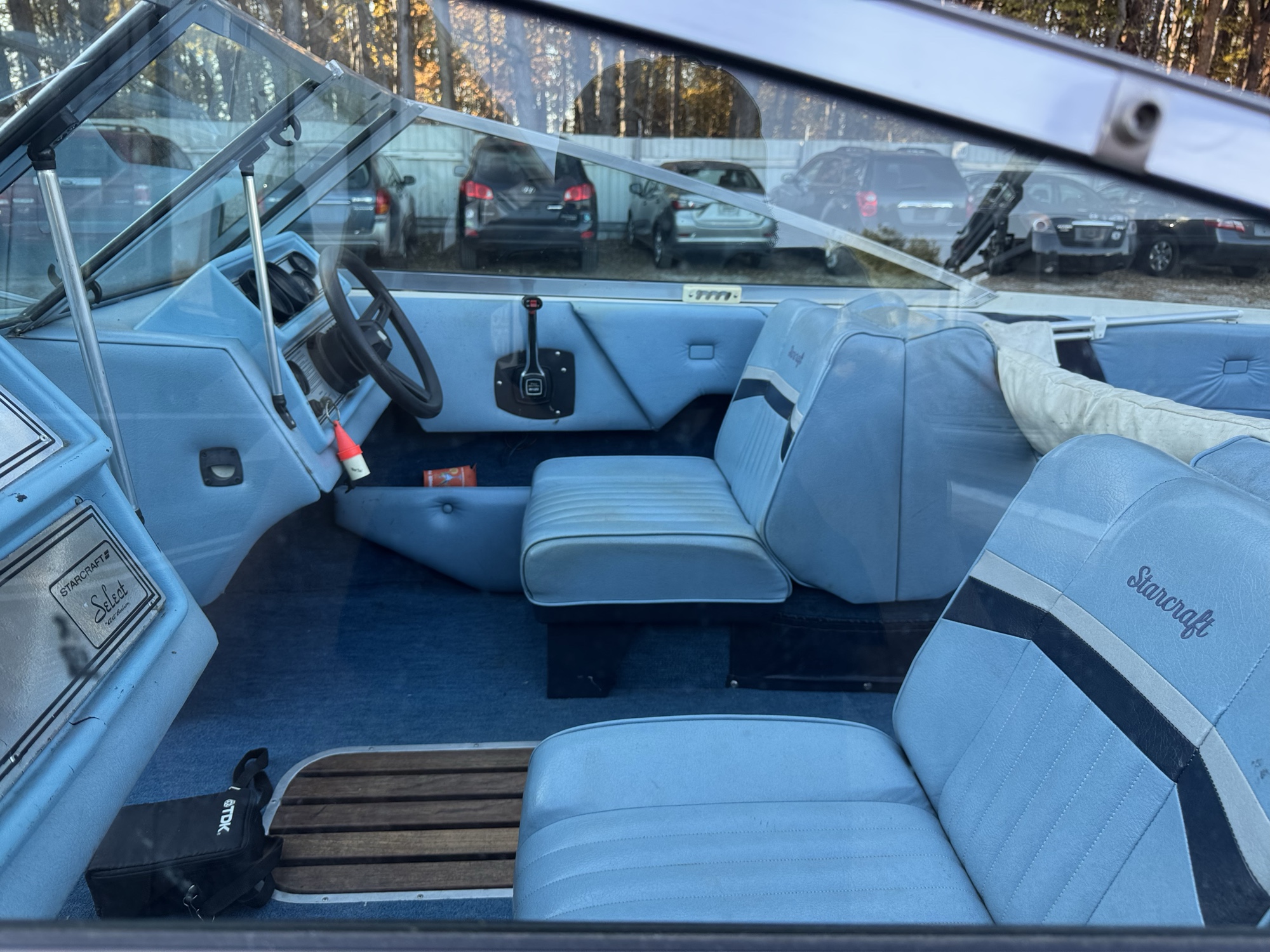 1986 starcraft- x for sale near Elk River, Minnesota 106823_22_driver_seat.jpg