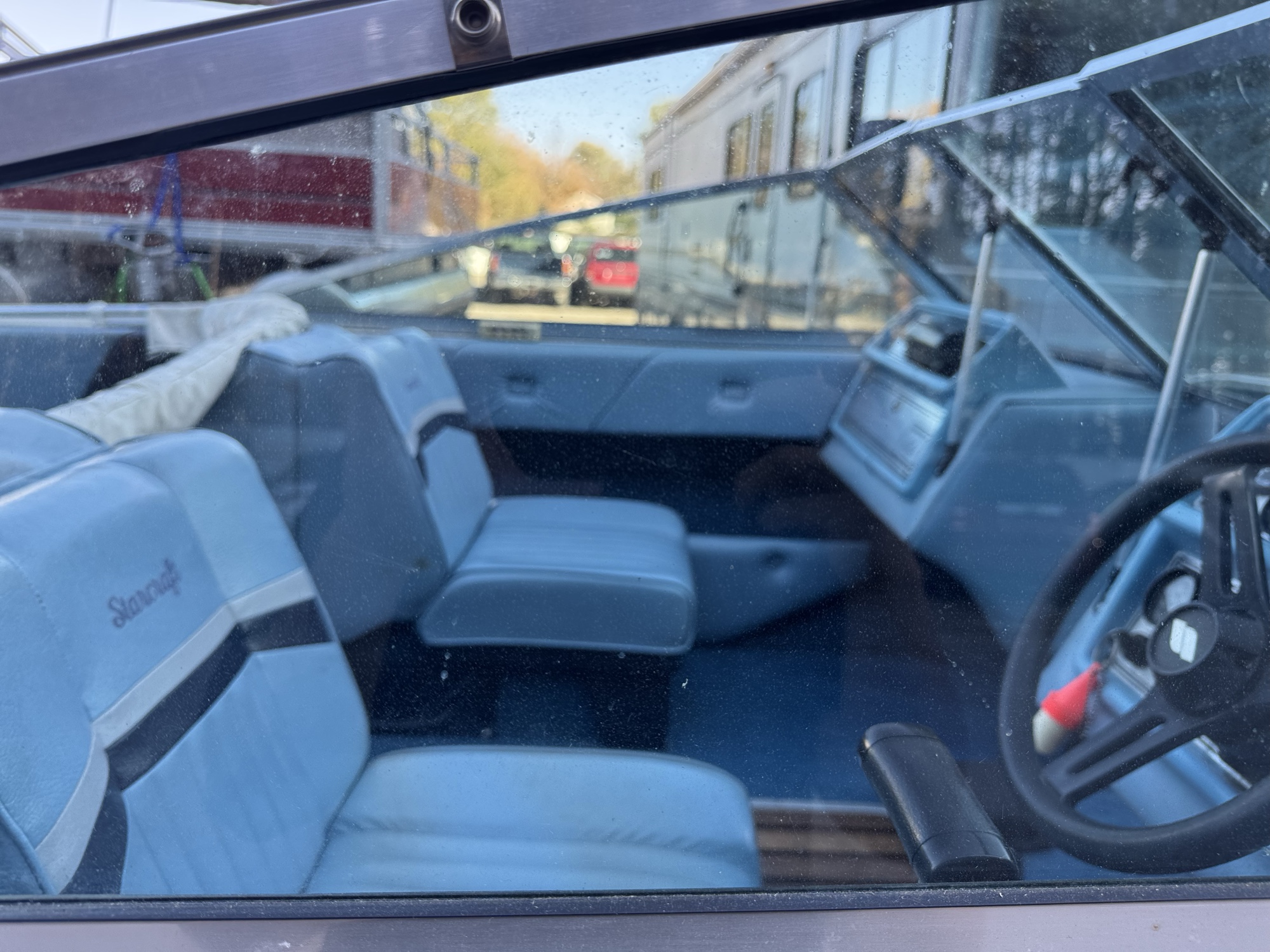1986 starcraft- x for sale near Elk River, Minnesota 106823_31_passenger_seat.jpg