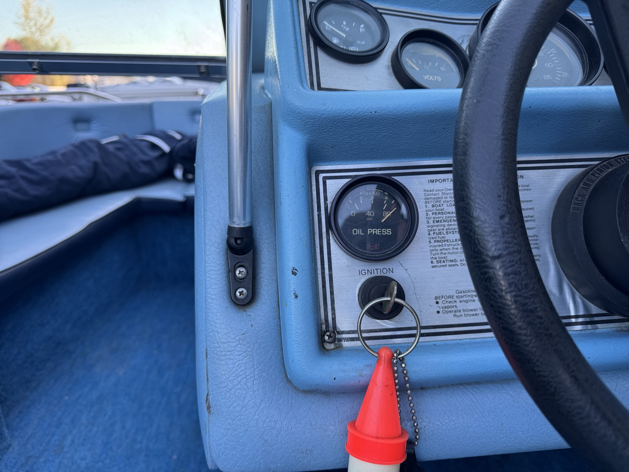 1986 starcraft- x for sale near Elk River, Minnesota 106823_37_left_of_steering_wheel.jpg