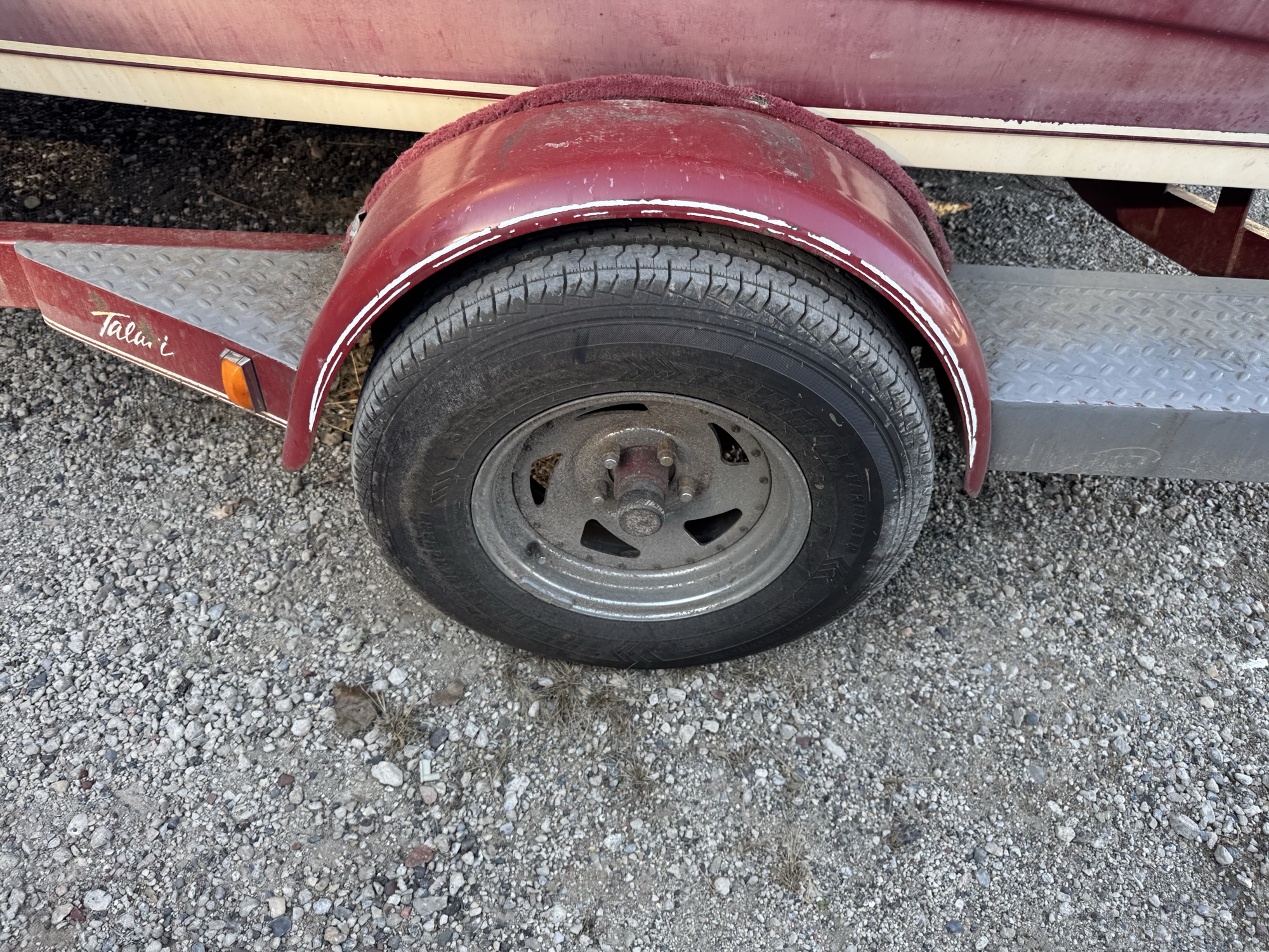 1995 mariah 180-talari for sale near Elk River, Minnesota 106824_13_rear_drv_wheel.jpg
