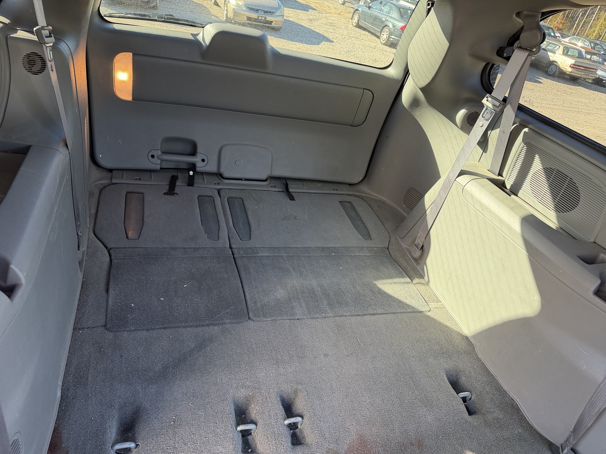 2007 dodge grand-caravan sxt with 169997 miles for sale near Elk River, Minnesota 106825_29_third_row_seat.jpg