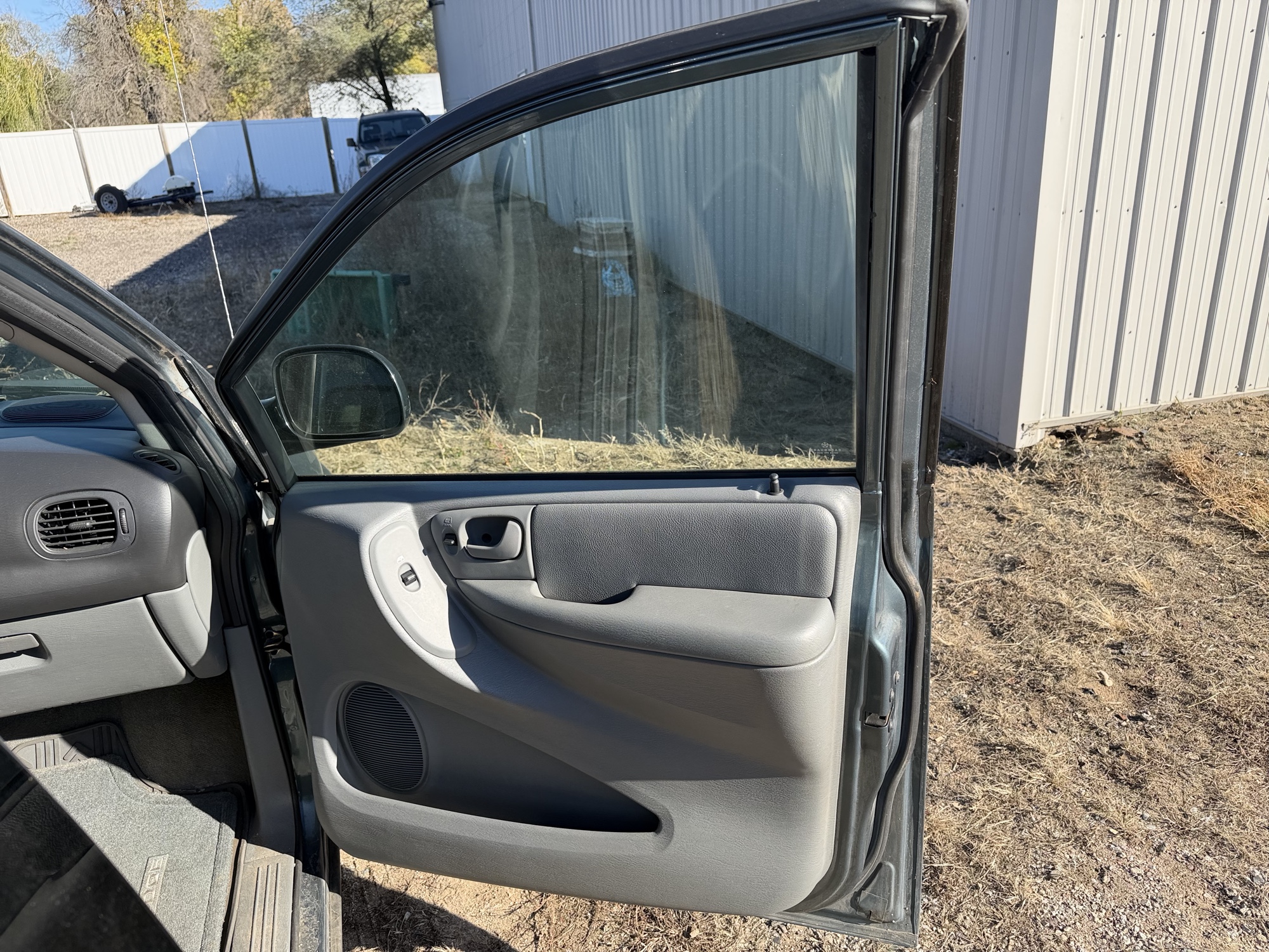 2007 dodge grand-caravan sxt with 169997 miles for sale near Elk River, Minnesota 106825_32_passenger_door_panel.jpg