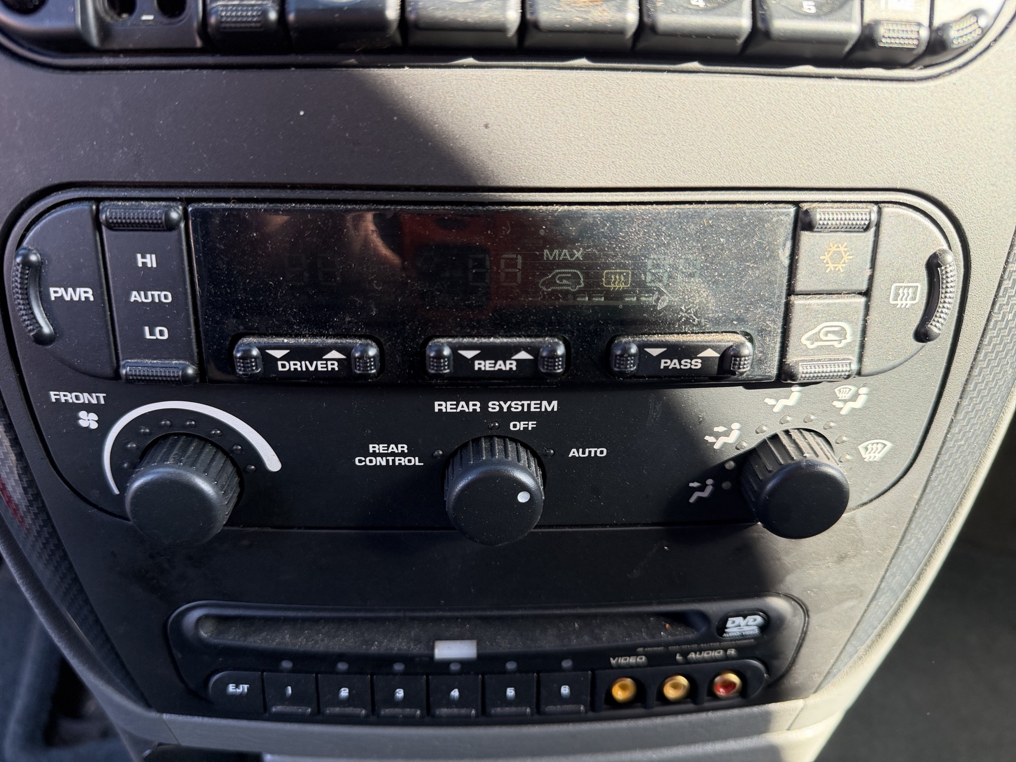 2007 dodge grand-caravan sxt with 169997 miles for sale near Elk River, Minnesota 106825_40_climate_control.jpg