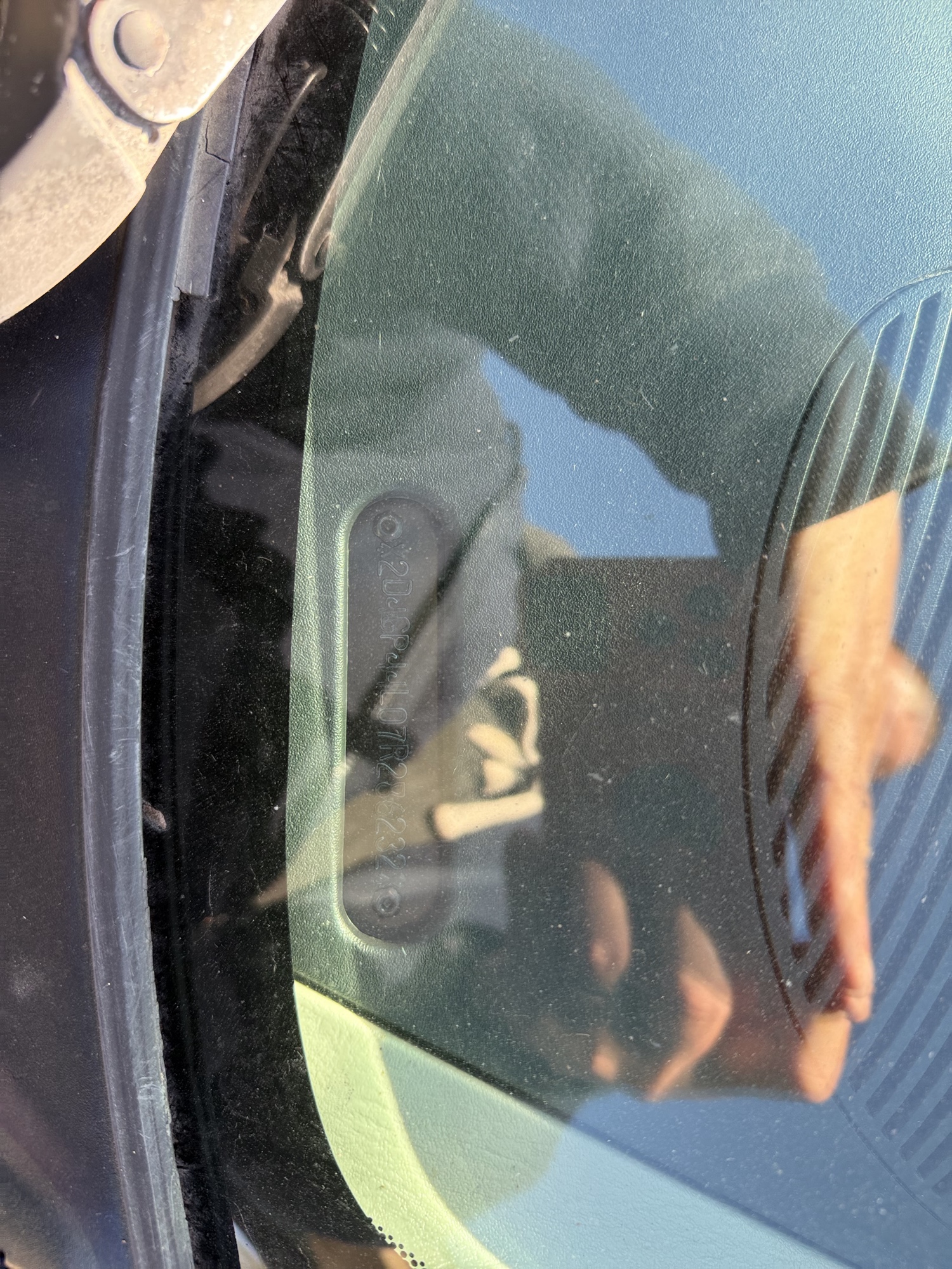 2007 dodge grand-caravan sxt with 169997 miles for sale near Elk River, Minnesota 106825_48_windshield_vin_plate.jpg