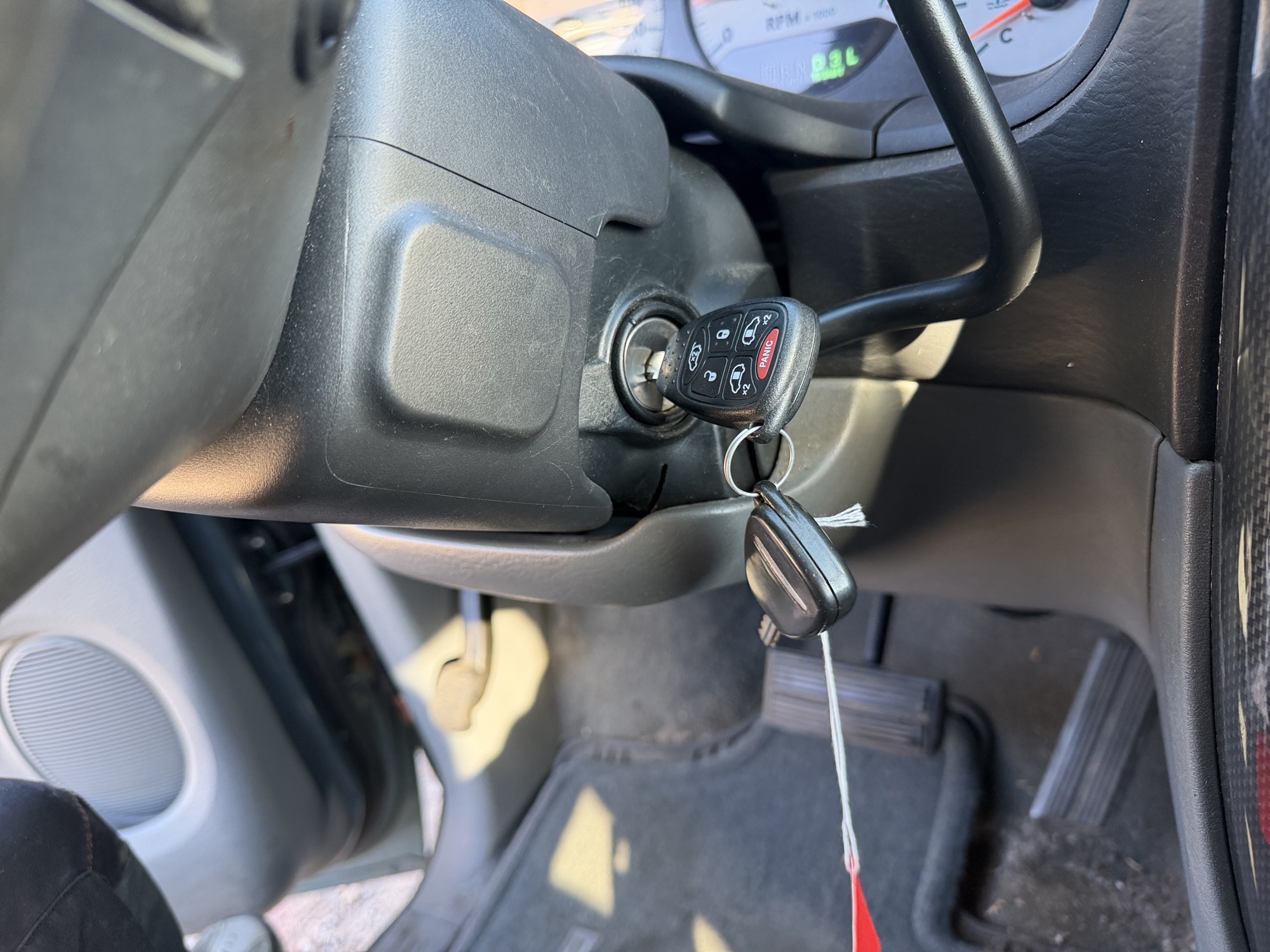 2007 dodge grand-caravan sxt with 169997 miles for sale near Elk River, Minnesota 106825_51_keys.jpg