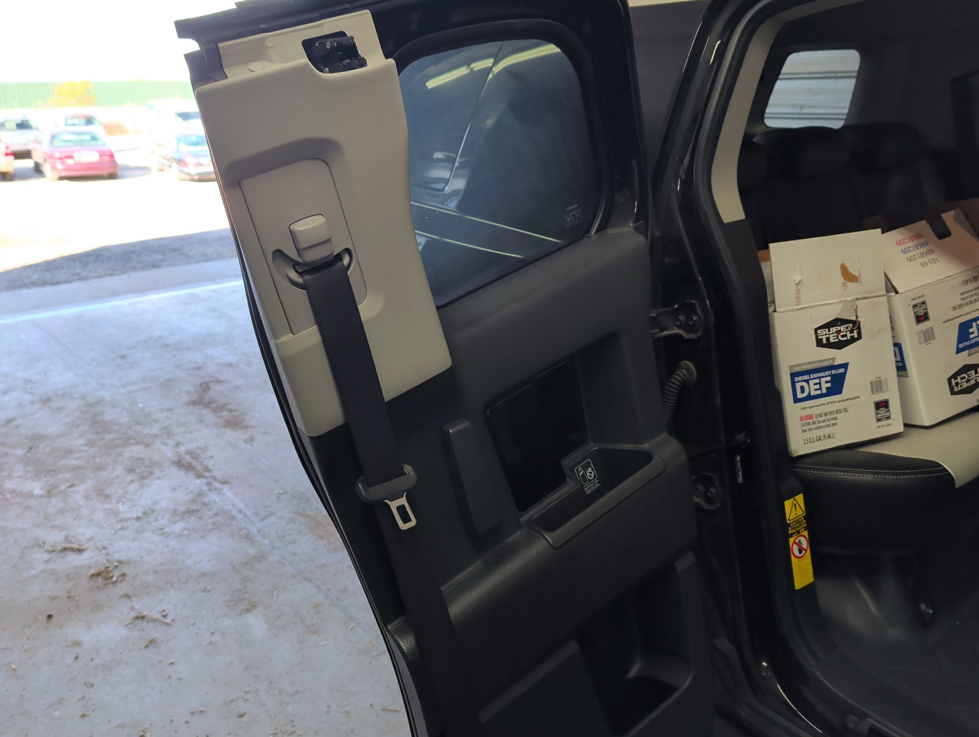 2008 toyota fj-cruiser 4wd-at with 98716 miles for sale near Elk River, Minnesota 106827_30_pass_rear_door_panel.jpg