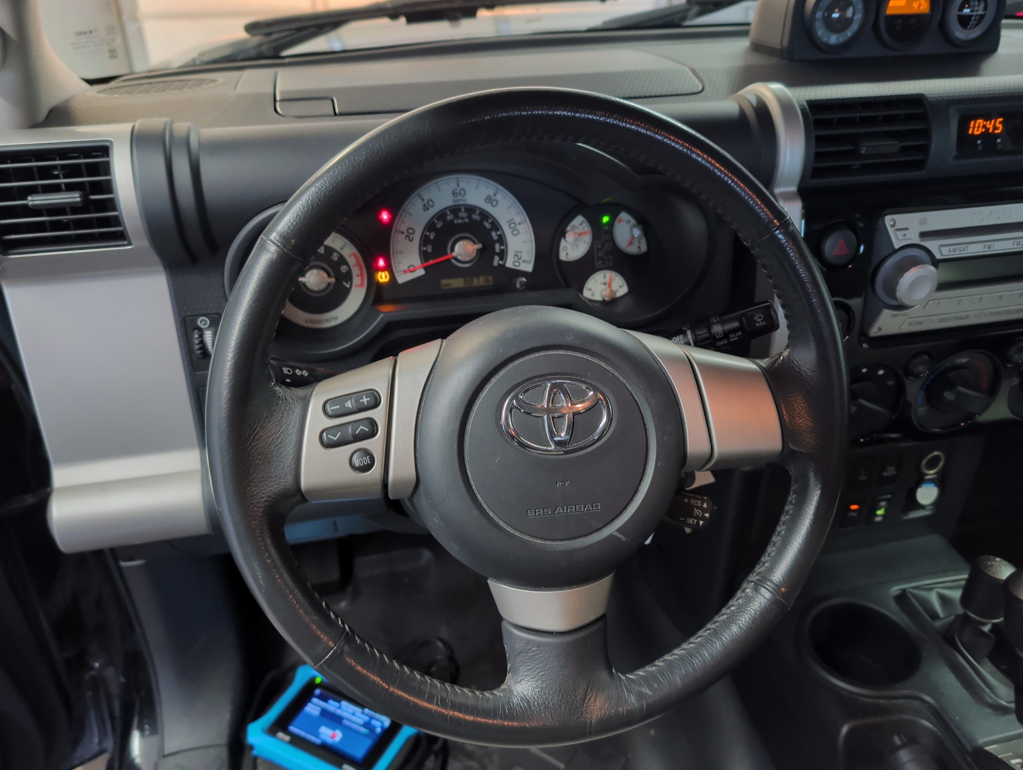 2008 toyota fj-cruiser 4wd-at with 98716 miles for sale near Elk River, Minnesota 106827_36_steering_wheel.jpg