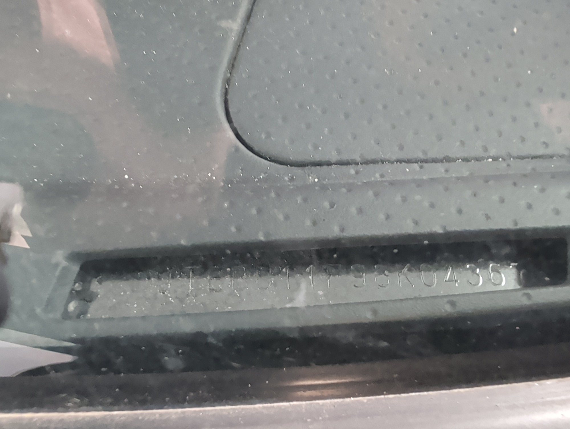 2008 toyota fj-cruiser 4wd-at with 98716 miles for sale near Elk River, Minnesota 106827_48_windshield_vin_plate.jpg