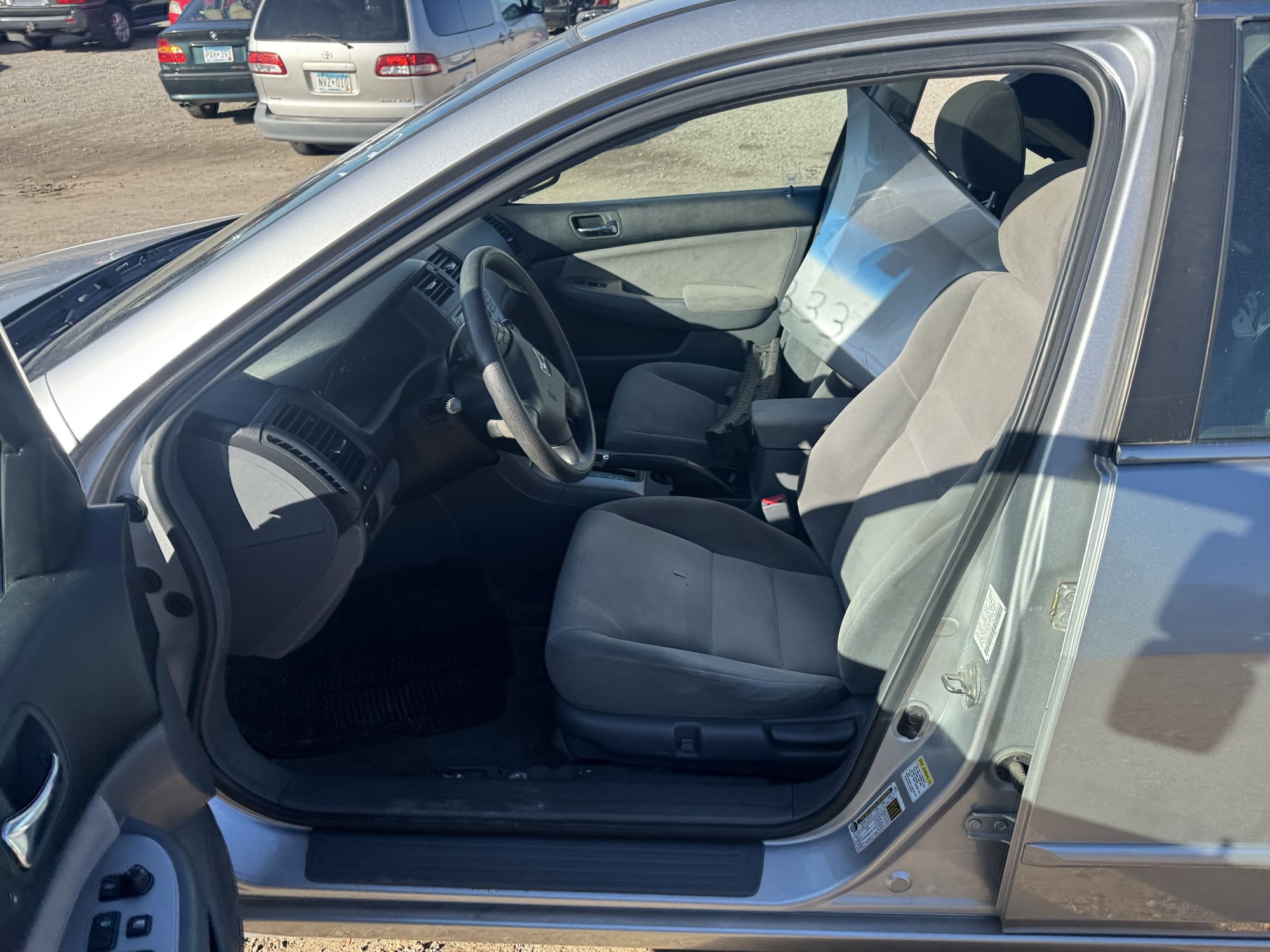 2007 honda accord ex-sedan-at with 148727 miles for sale near Elk River, Minnesota 106833_22_driver_seat.jpg