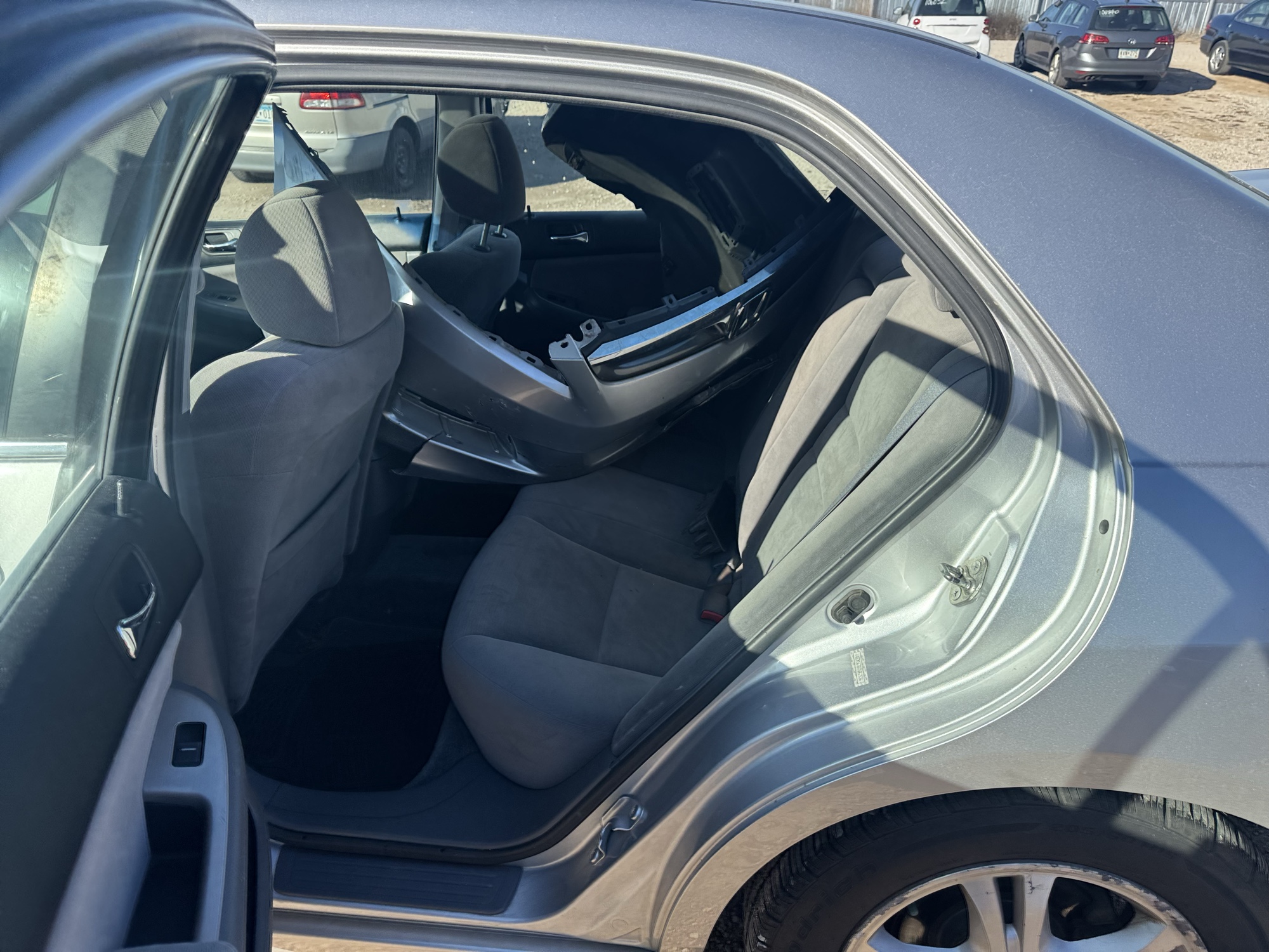 2007 honda accord ex-sedan-at with 148727 miles for sale near Elk River, Minnesota 106833_24_drv_rear_seat.jpg