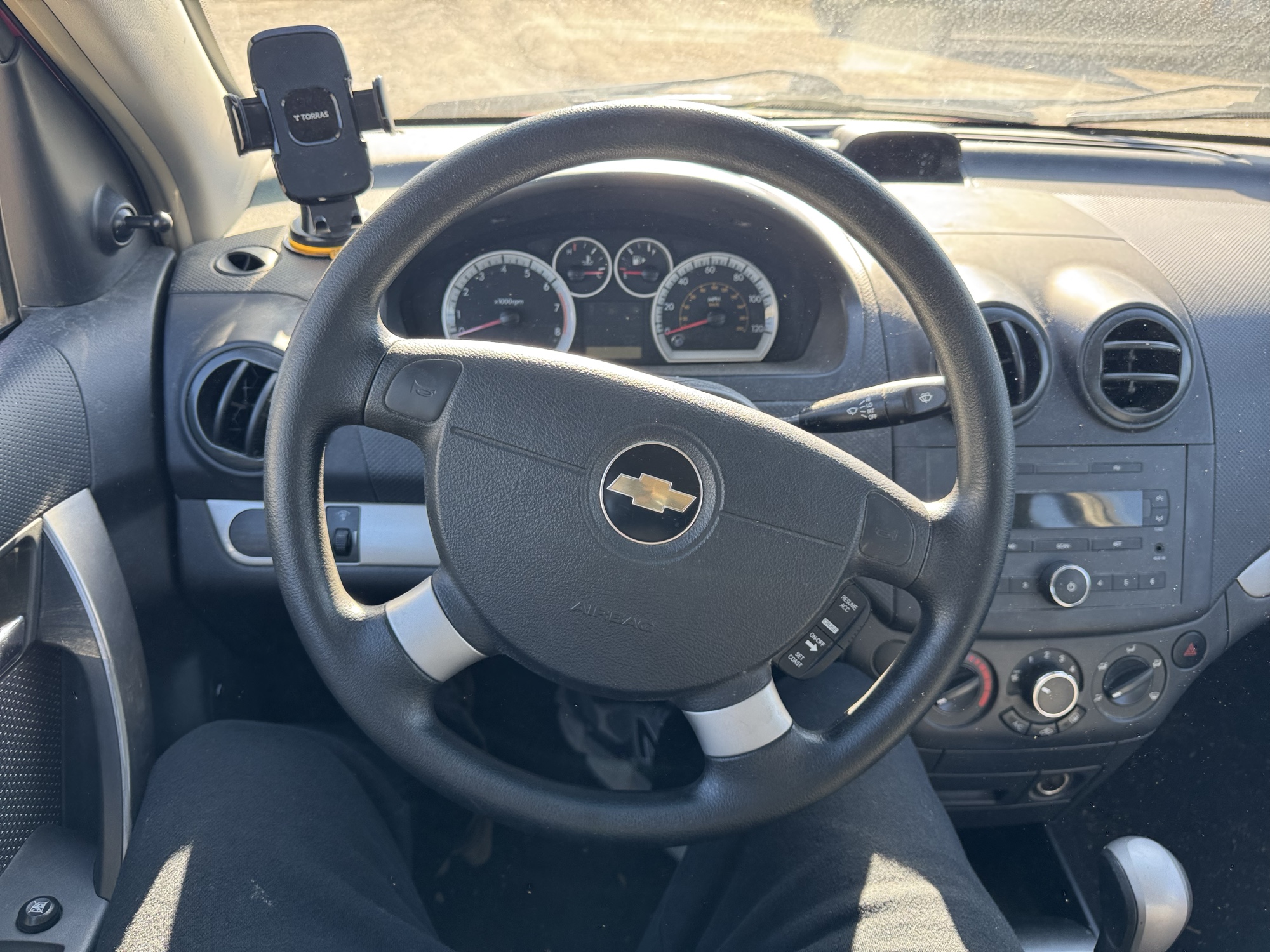 2008 chevrolet aveo ls-4-door with 84060 miles for sale near Elk River, Minnesota 106834_36_steering_wheel.jpg