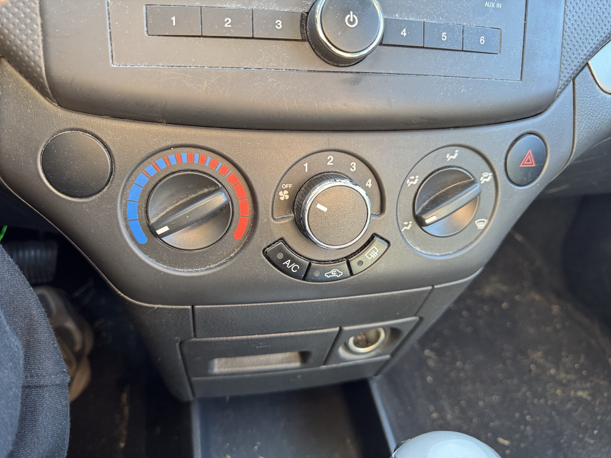 2008 chevrolet aveo ls-4-door with 84060 miles for sale near Elk River, Minnesota 106834_40_climate_control.jpg