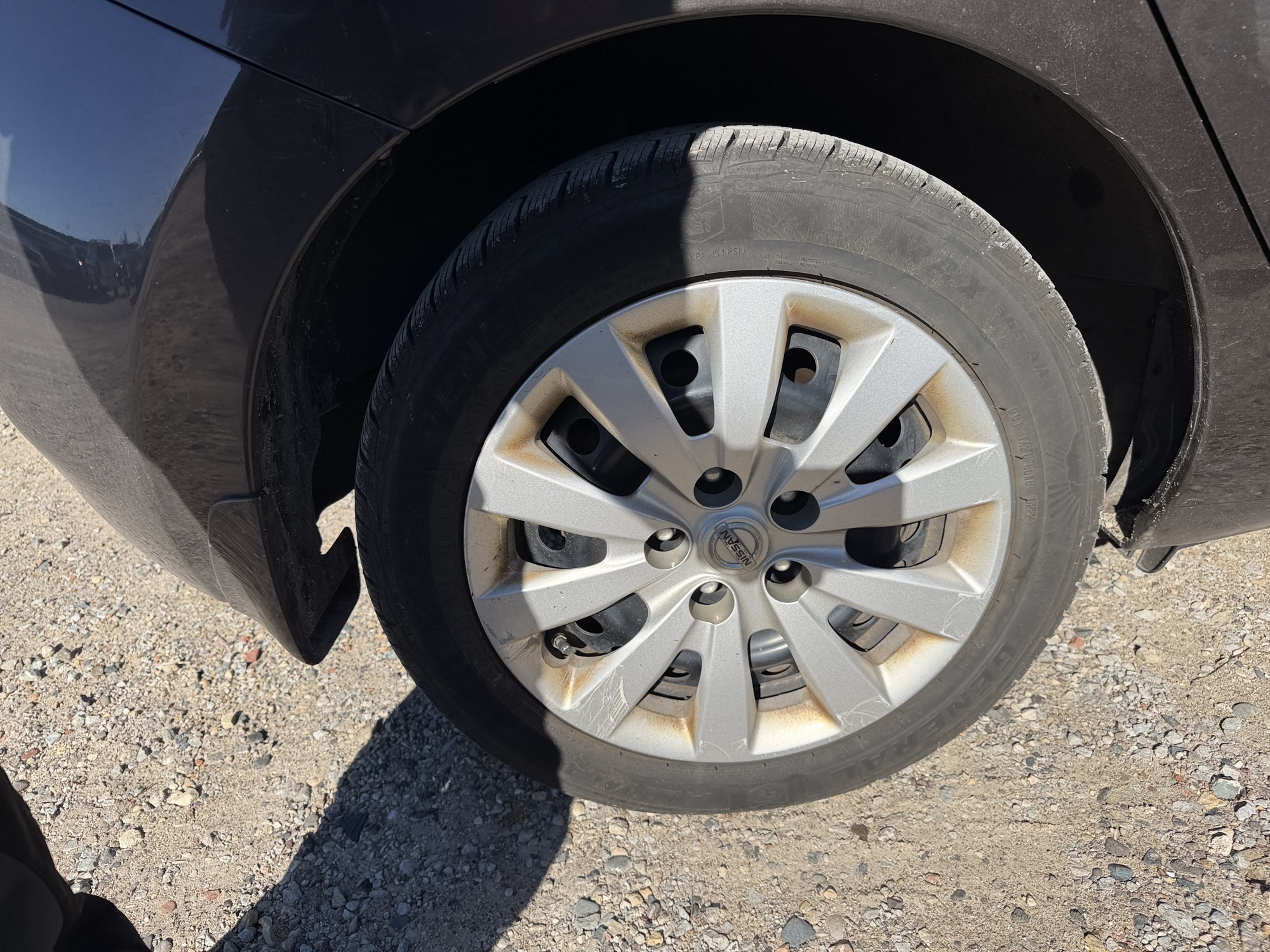 2016 nissan leaf sl with 82655 miles for sale near Elk River, Minnesota 106835_14_rear_pass_wheel.jpg
