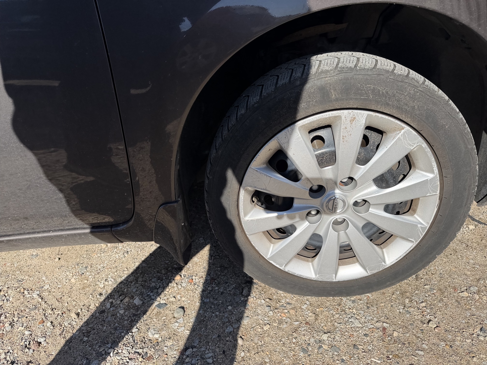 2016 nissan leaf sl with 82655 miles for sale near Elk River, Minnesota 106835_15_front_pass_wheel.jpg