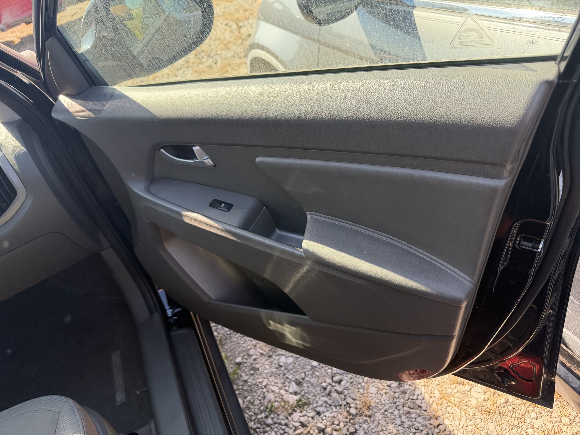 2011 kia sportage lx-awd for sale near St. Louis, Missouri 106838_32_passenger_door_panel.jpg