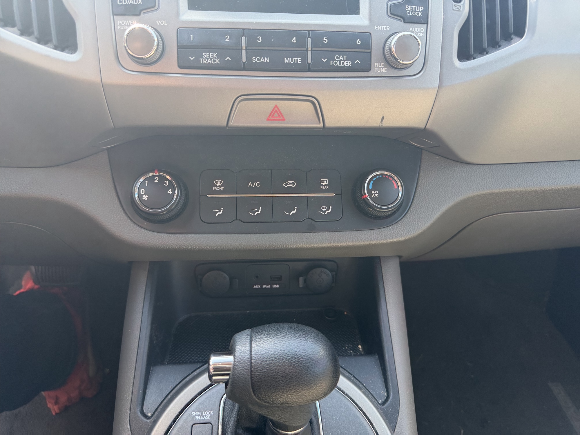 2011 kia sportage lx-awd for sale near St. Louis, Missouri 106838_40_climate_control.jpg