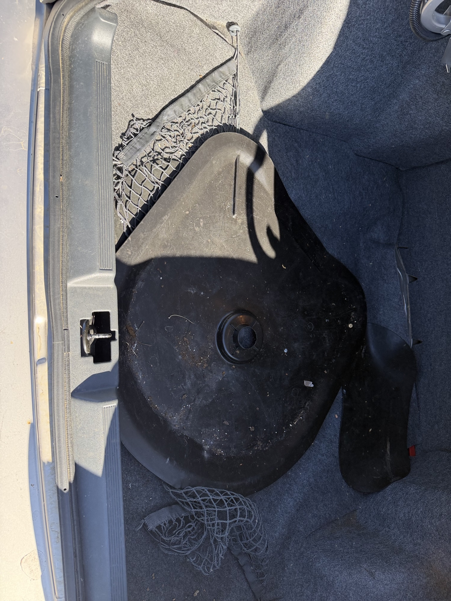 1996 buick lesabre limited with 77426 miles for sale near Elk River, Minnesota 106839_26_trunk.jpg
