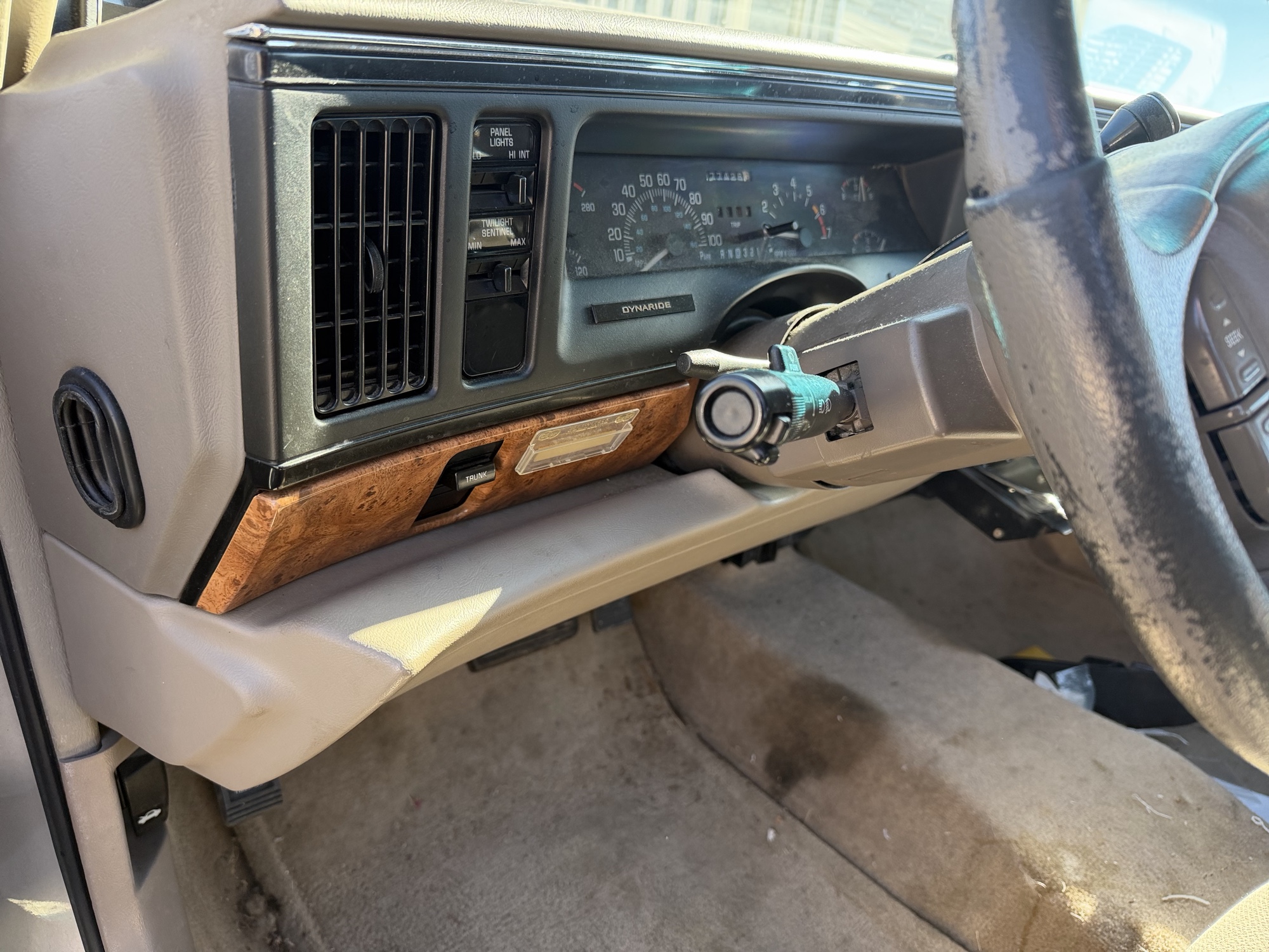 1996 buick lesabre limited with 77426 miles for sale near Elk River, Minnesota 106839_37_left_of_steering_wheel.jpg