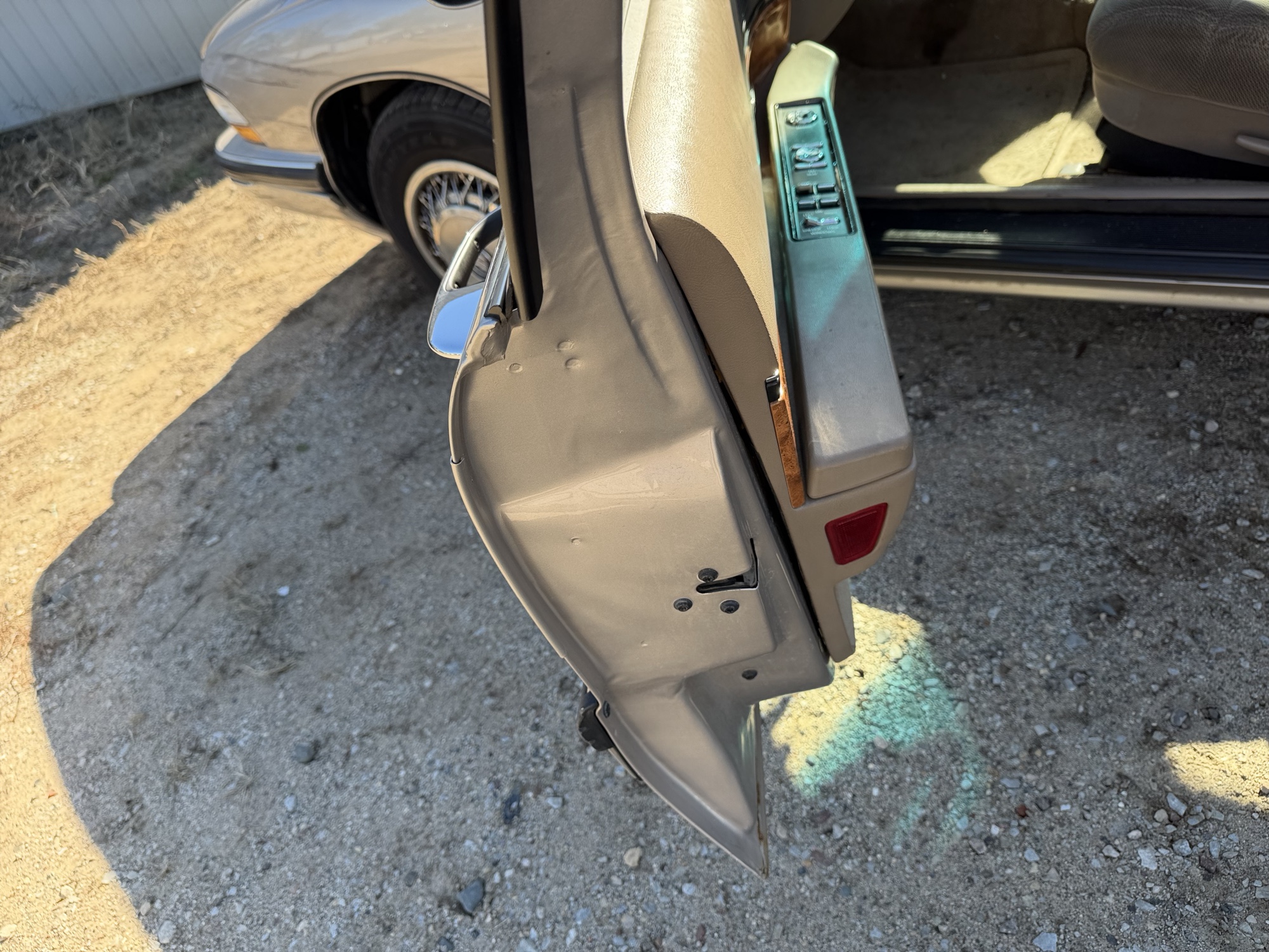 1996 buick lesabre limited with 77426 miles for sale near Elk River, Minnesota 106839_47_door_vin_sticker.jpg