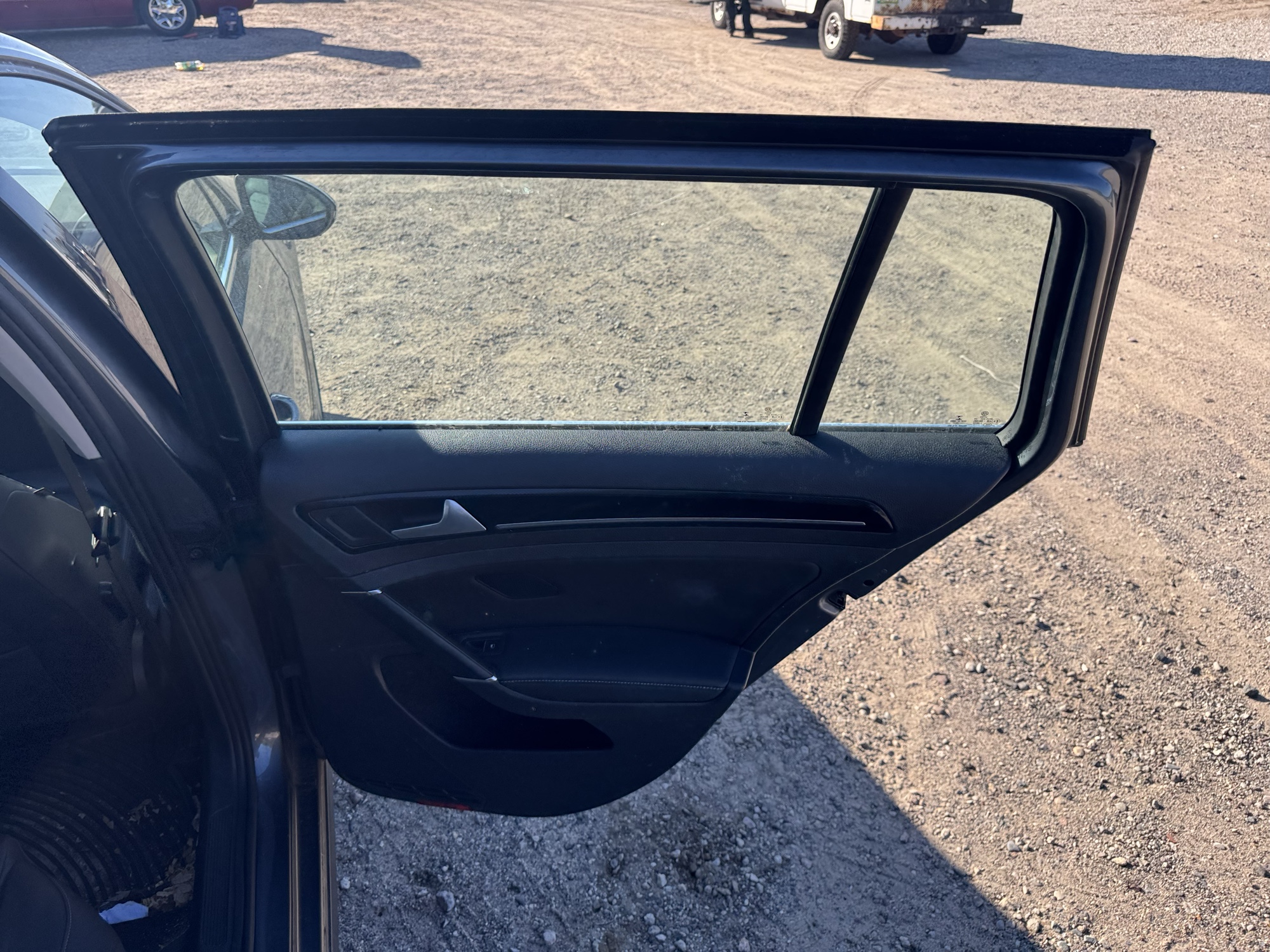 2015 volkswagen golf-sportwagen tsi-s-6a with 186366 miles for sale near Elk River, Minnesota 106840_30_pass_rear_door_panel.jpg