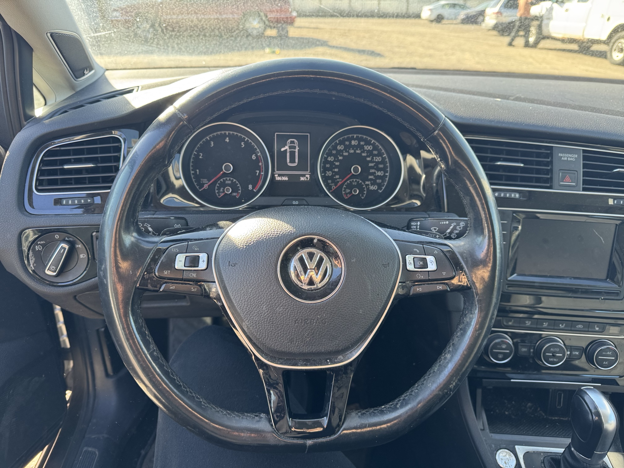 2015 volkswagen golf-sportwagen tsi-s-6a with 186366 miles for sale near Elk River, Minnesota 106840_36_steering_wheel.jpg